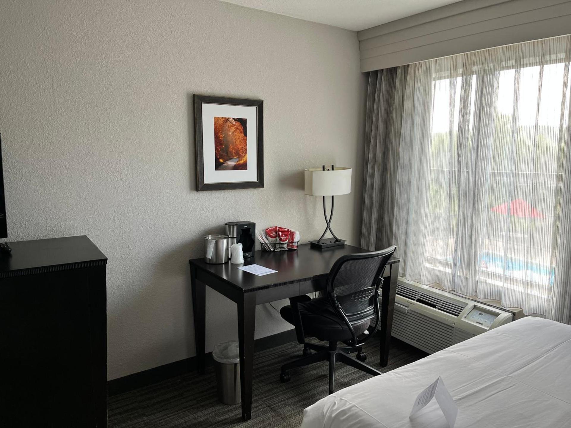 Branson Hillside Hotel photo 24