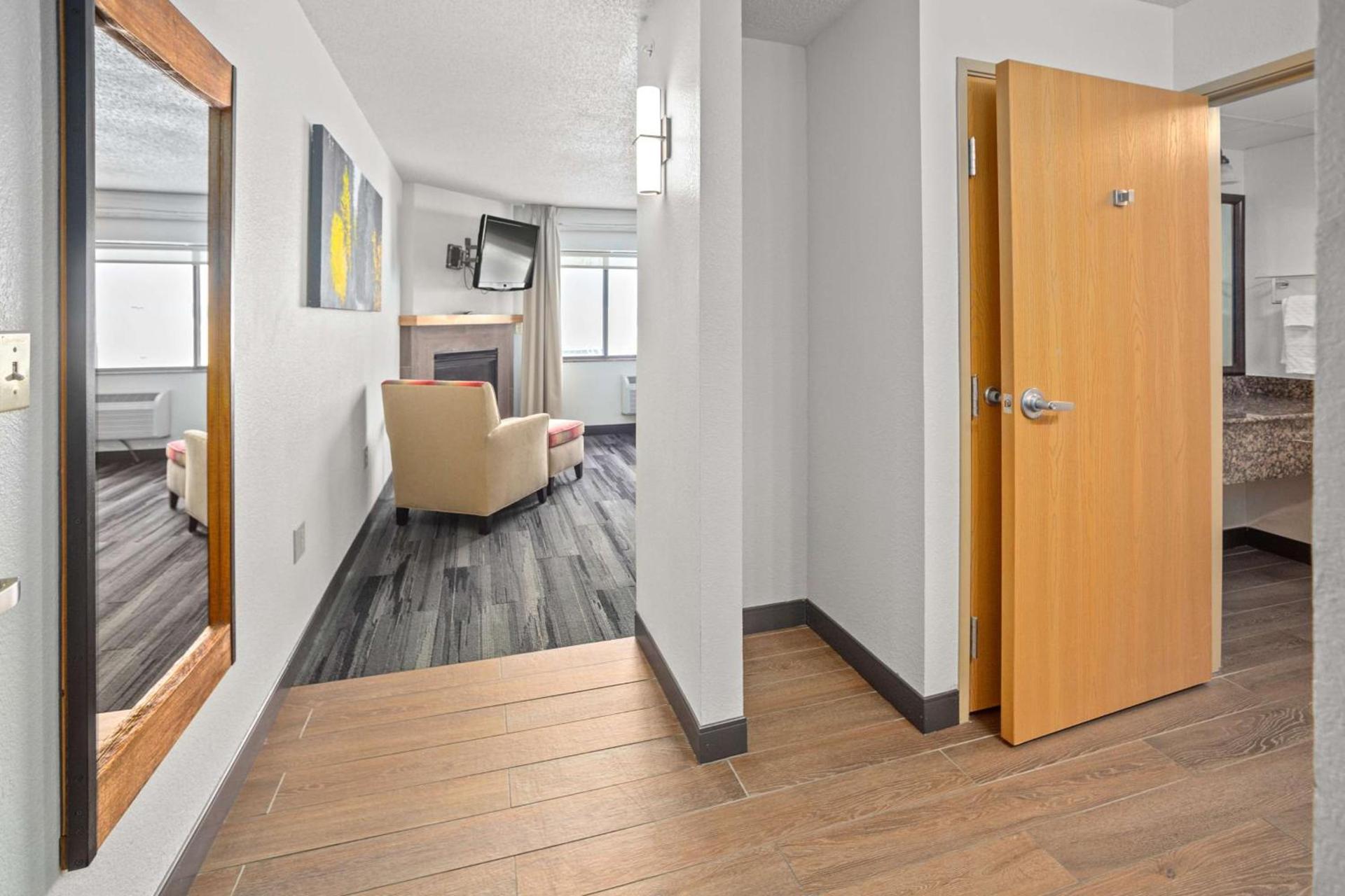 Best Western Plus McCall Lodge and Suites photo 29