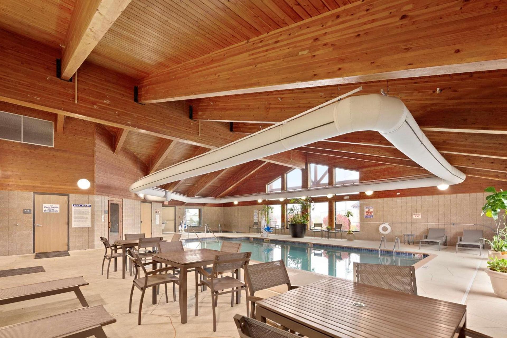 Best Western Plus McCall Lodge and Suites photo 5