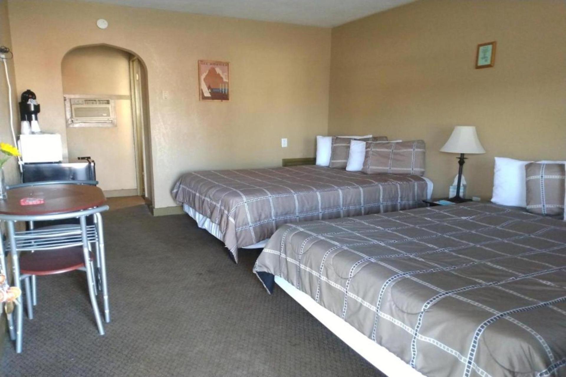 Love Hotels Murdo by OYO on Interstate 90 photo 10