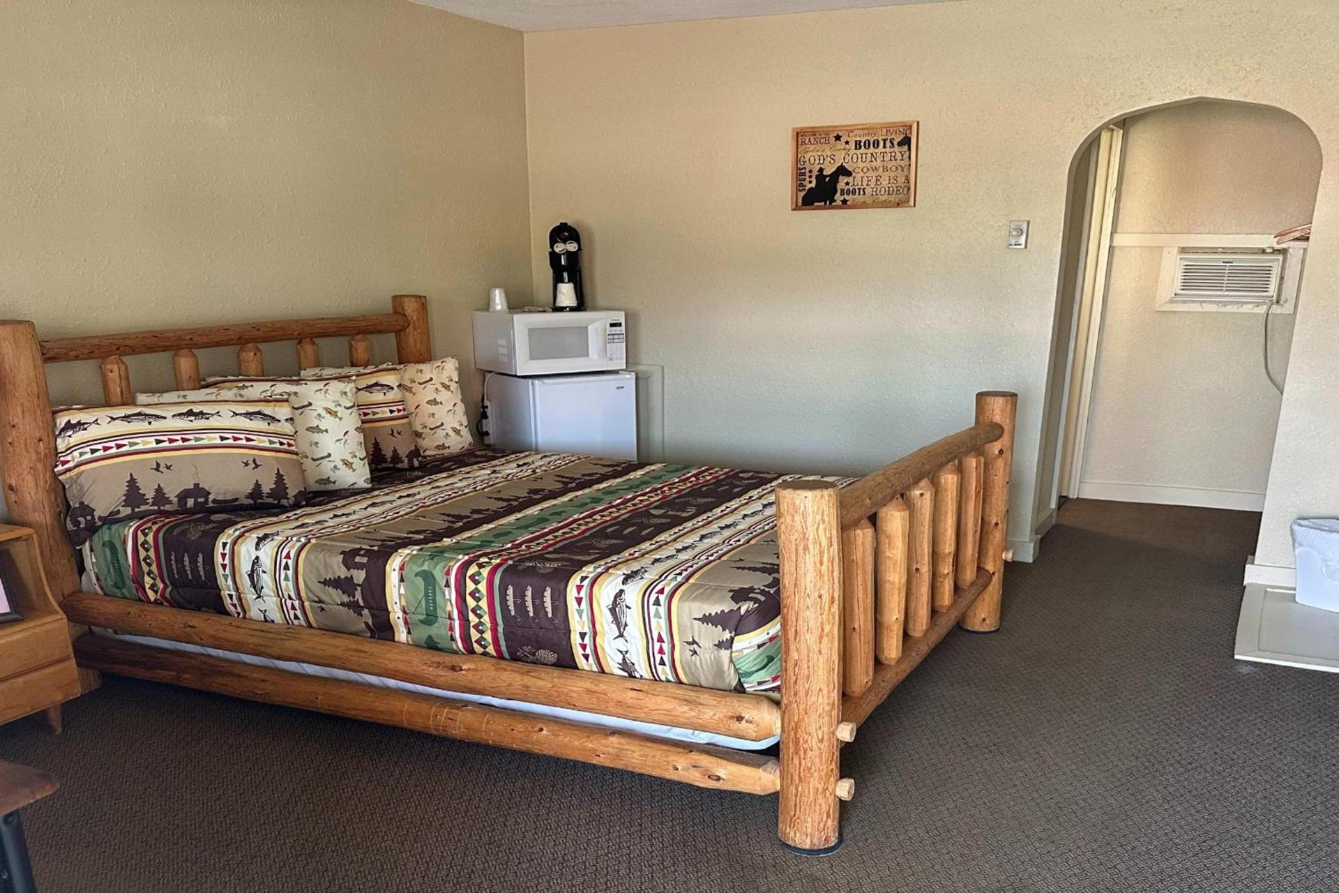 Love Hotels Murdo by OYO on Interstate 90 photo 20