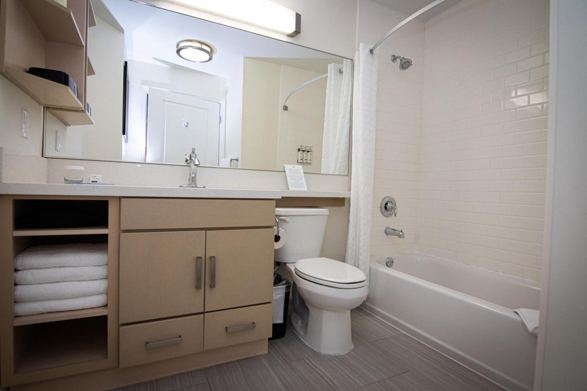 Candlewood Suites Miami Intl Airport - 36th St by IHG photo 24