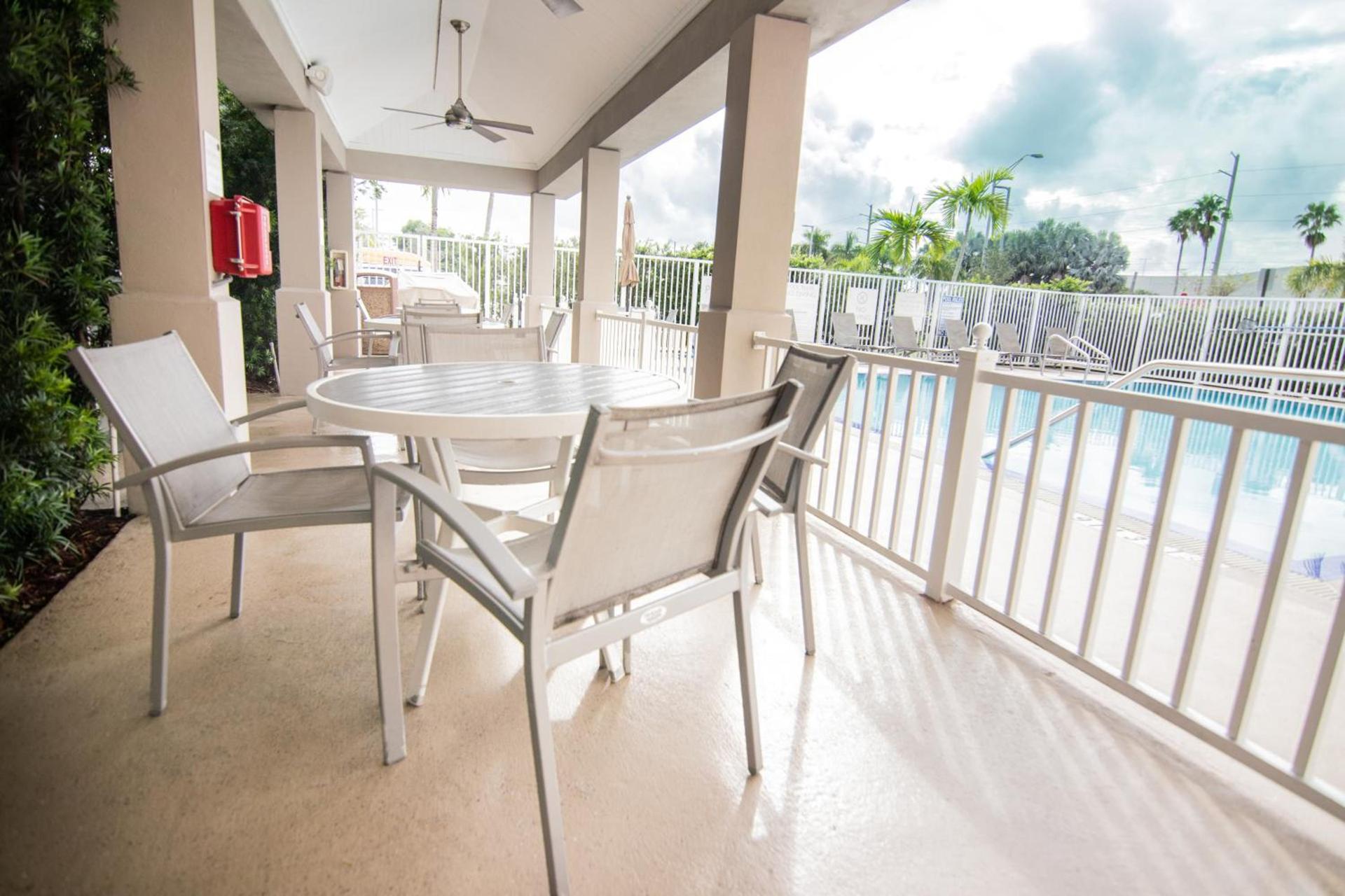 Candlewood Suites Miami Intl Airport - 36th St by IHG photo 40