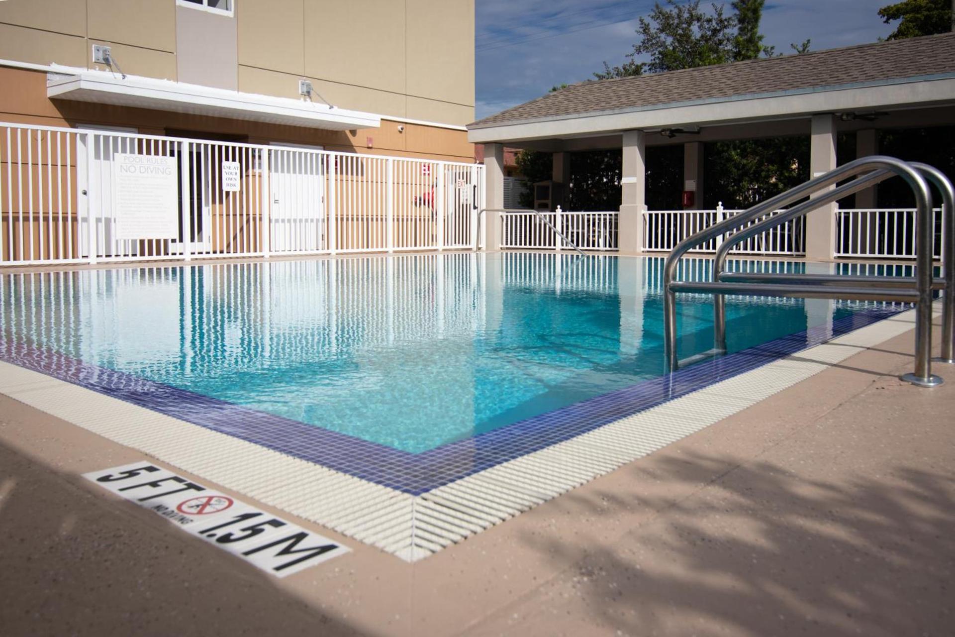 Candlewood Suites Miami Intl Airport - 36th St by IHG photo 2