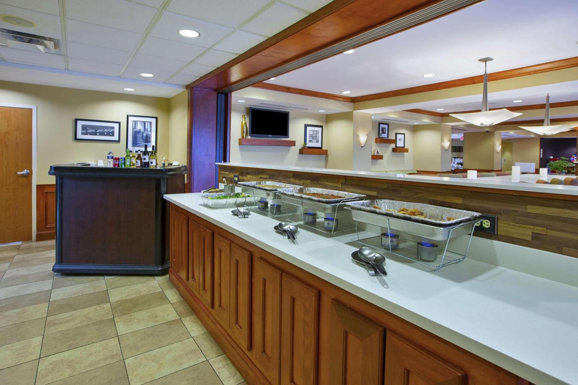 Hampton Inn Commerce/Novi photo 16