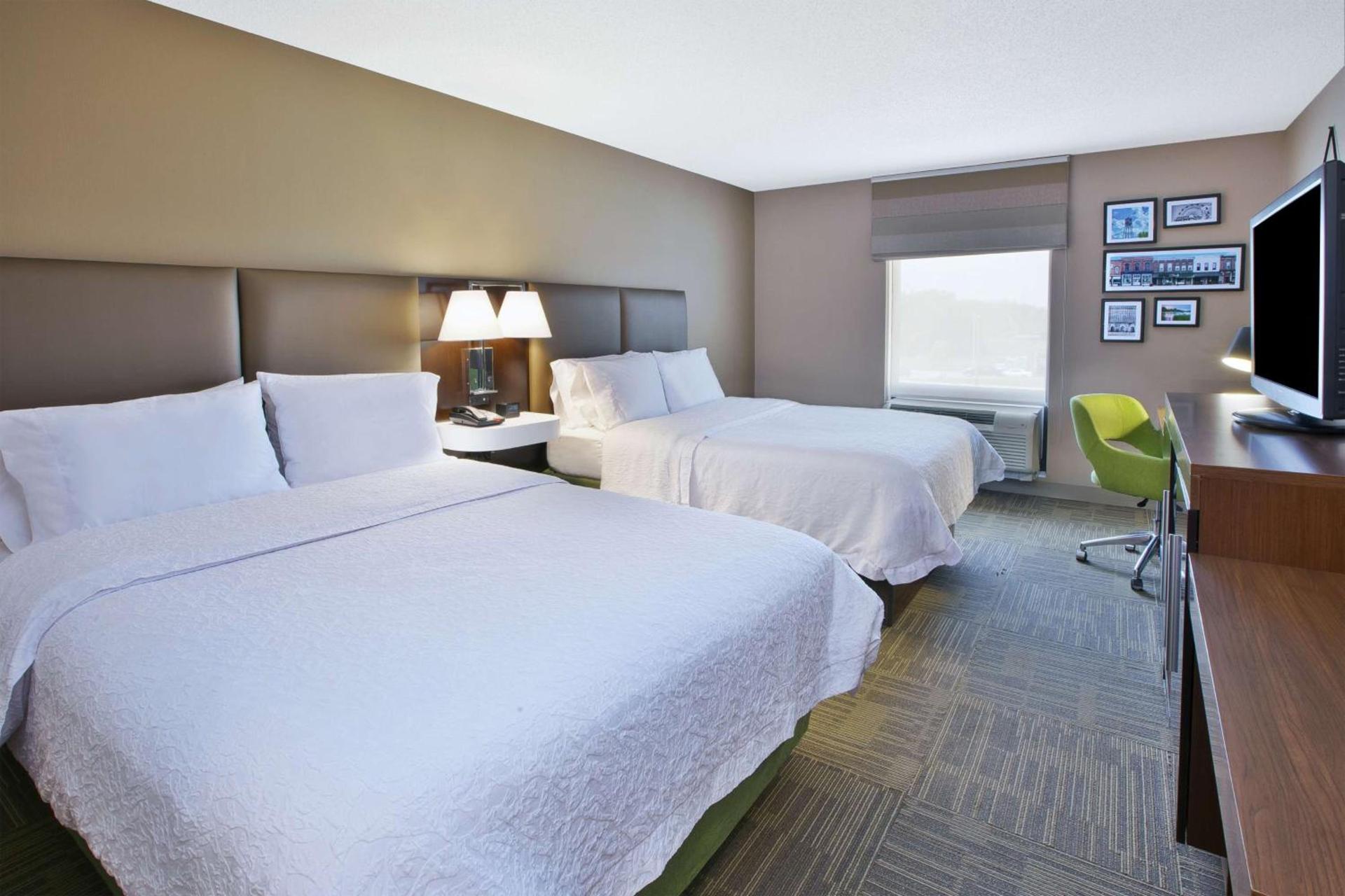 Hampton Inn Commerce/Novi photo 30