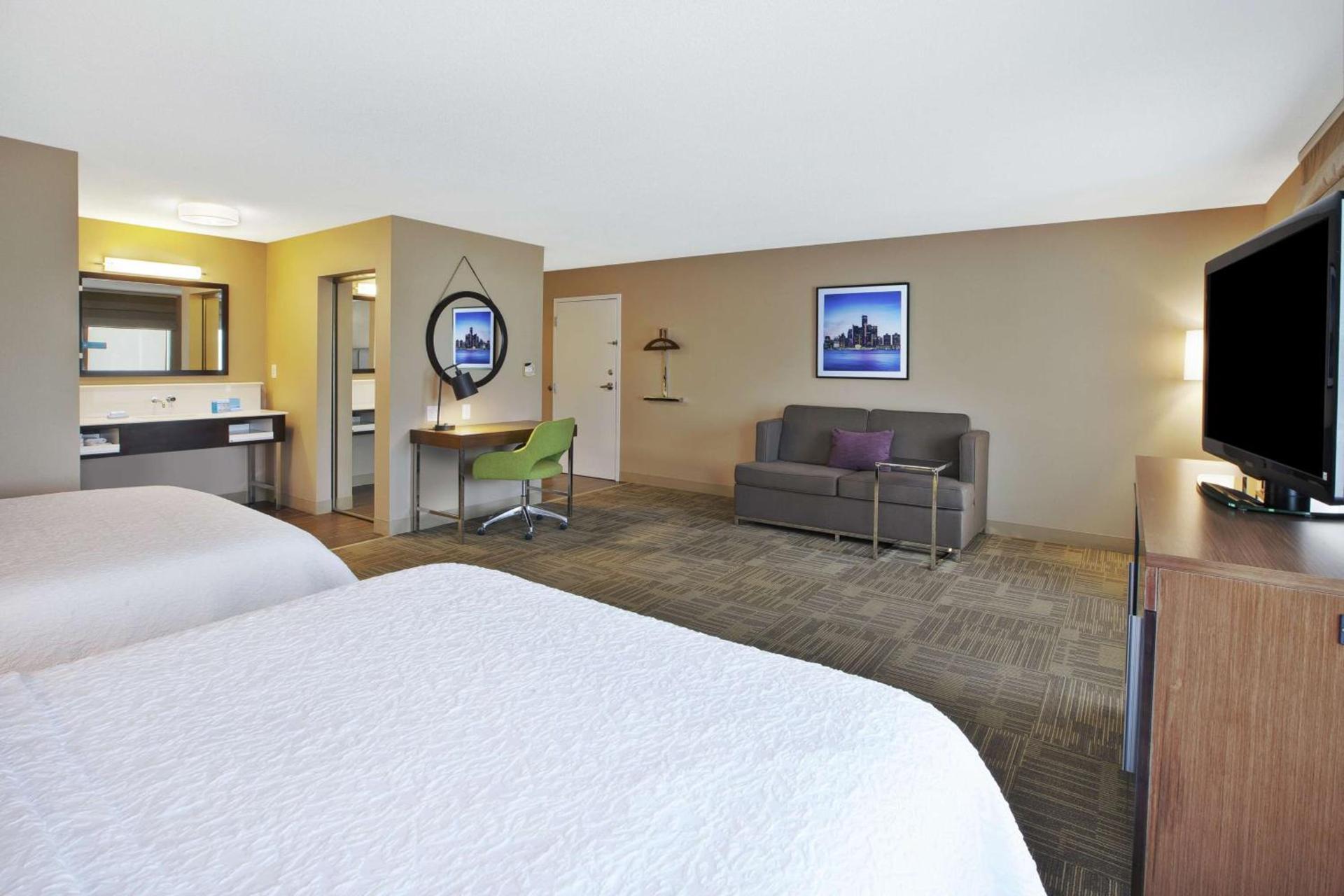 Hampton Inn Commerce/Novi photo 33