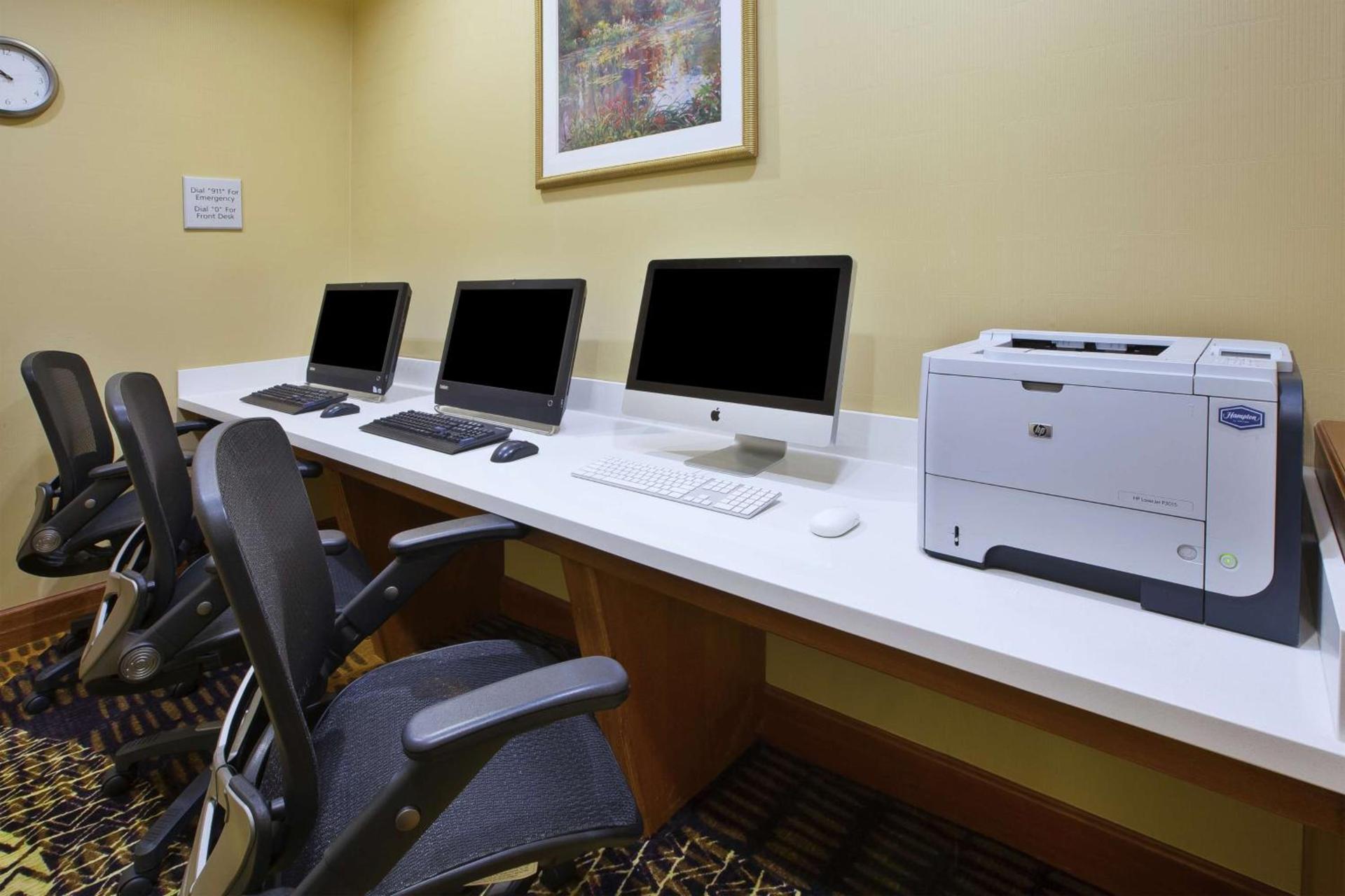 Hampton Inn Commerce/Novi photo 45