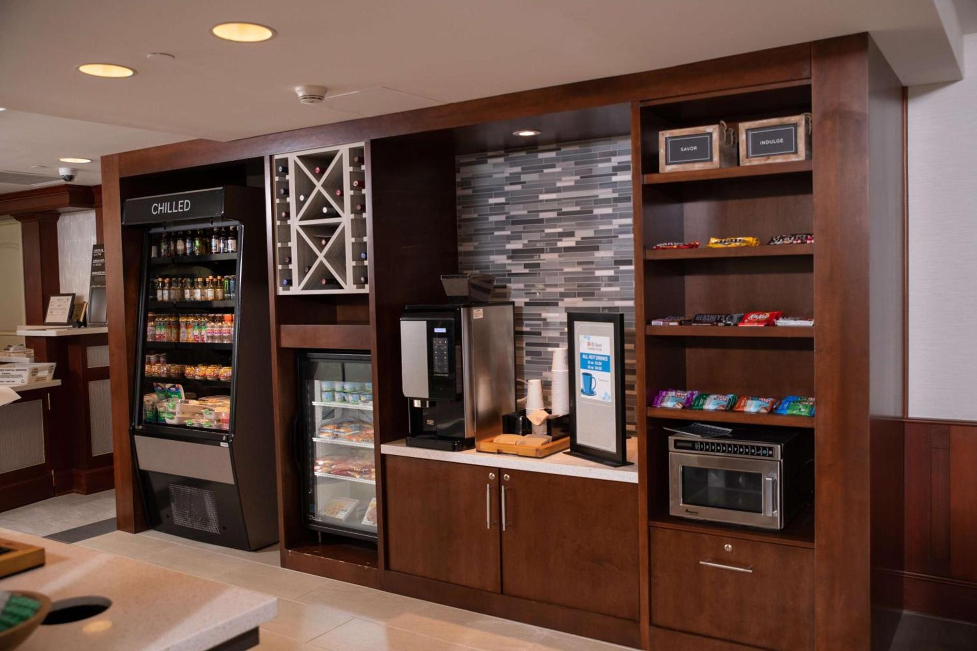 Hilton Garden Inn Erie photo 7