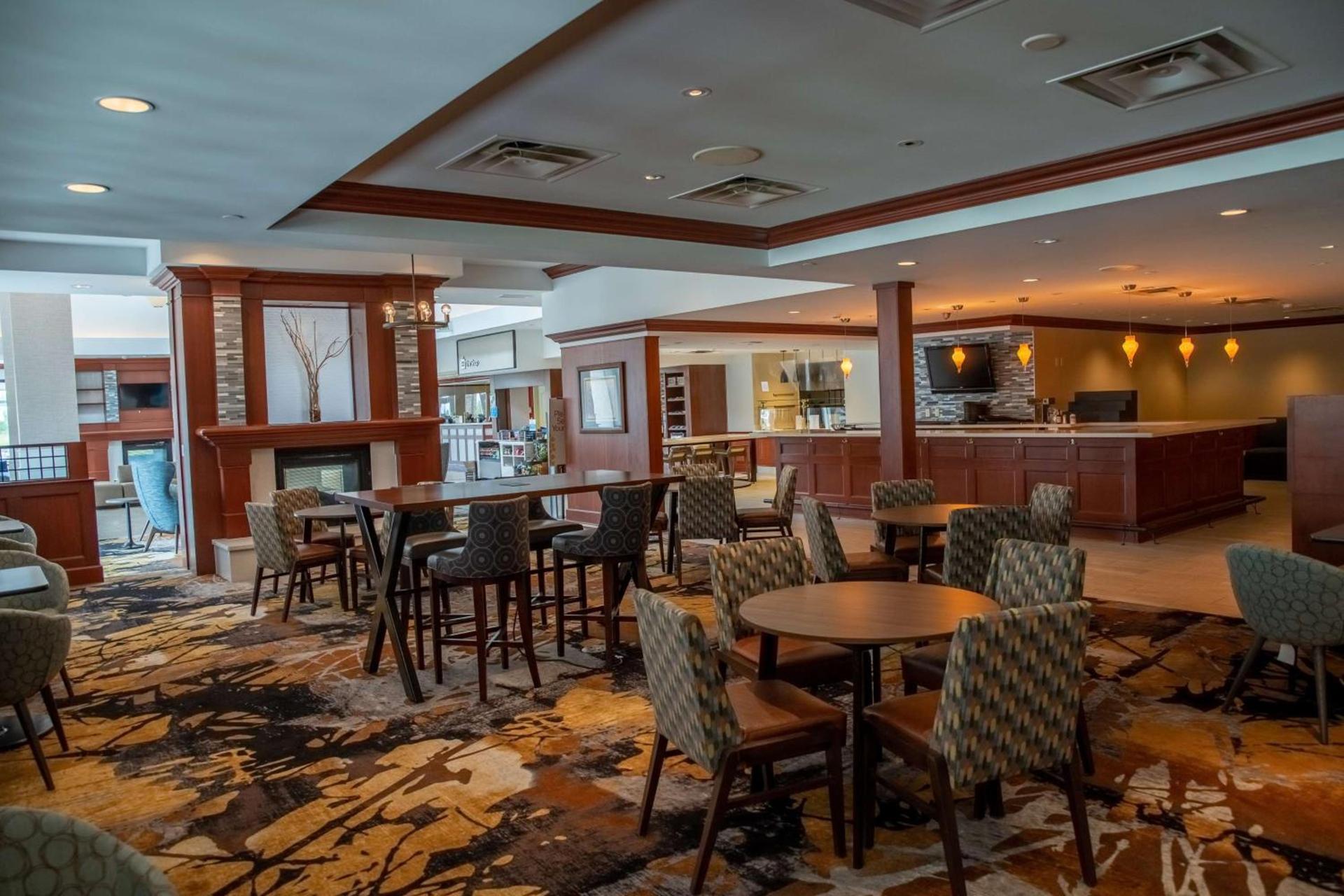 Hilton Garden Inn Erie photo 8