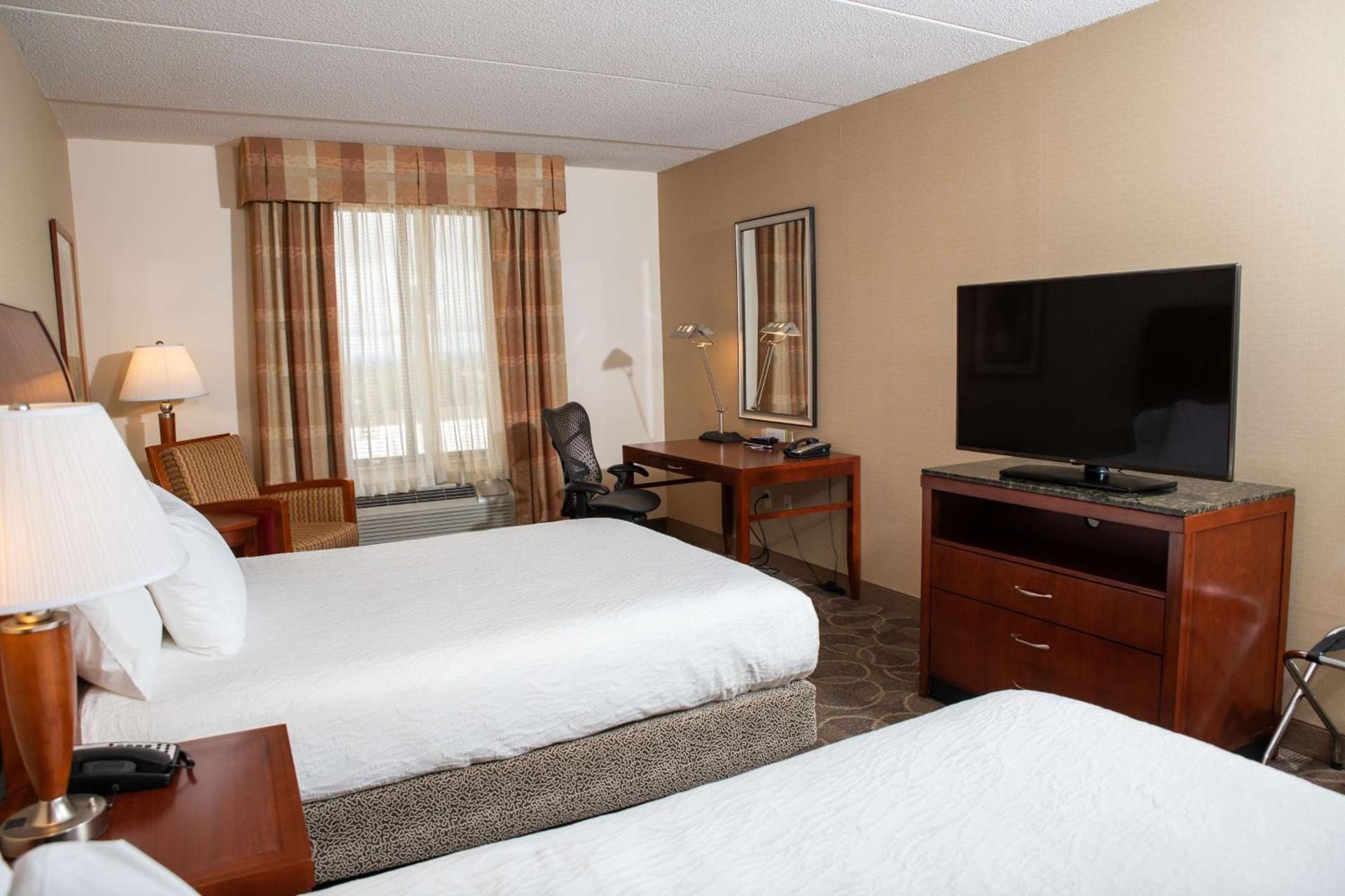 Hilton Garden Inn Erie photo 12