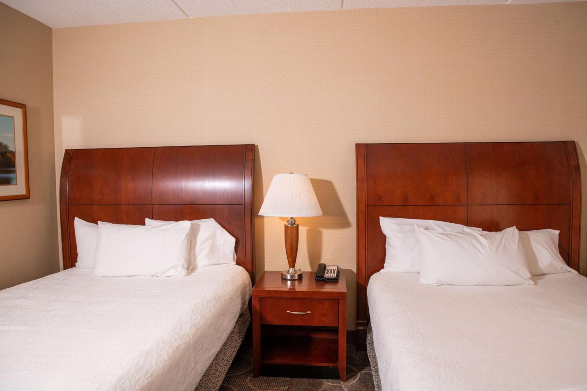 Hilton Garden Inn Erie photo 14
