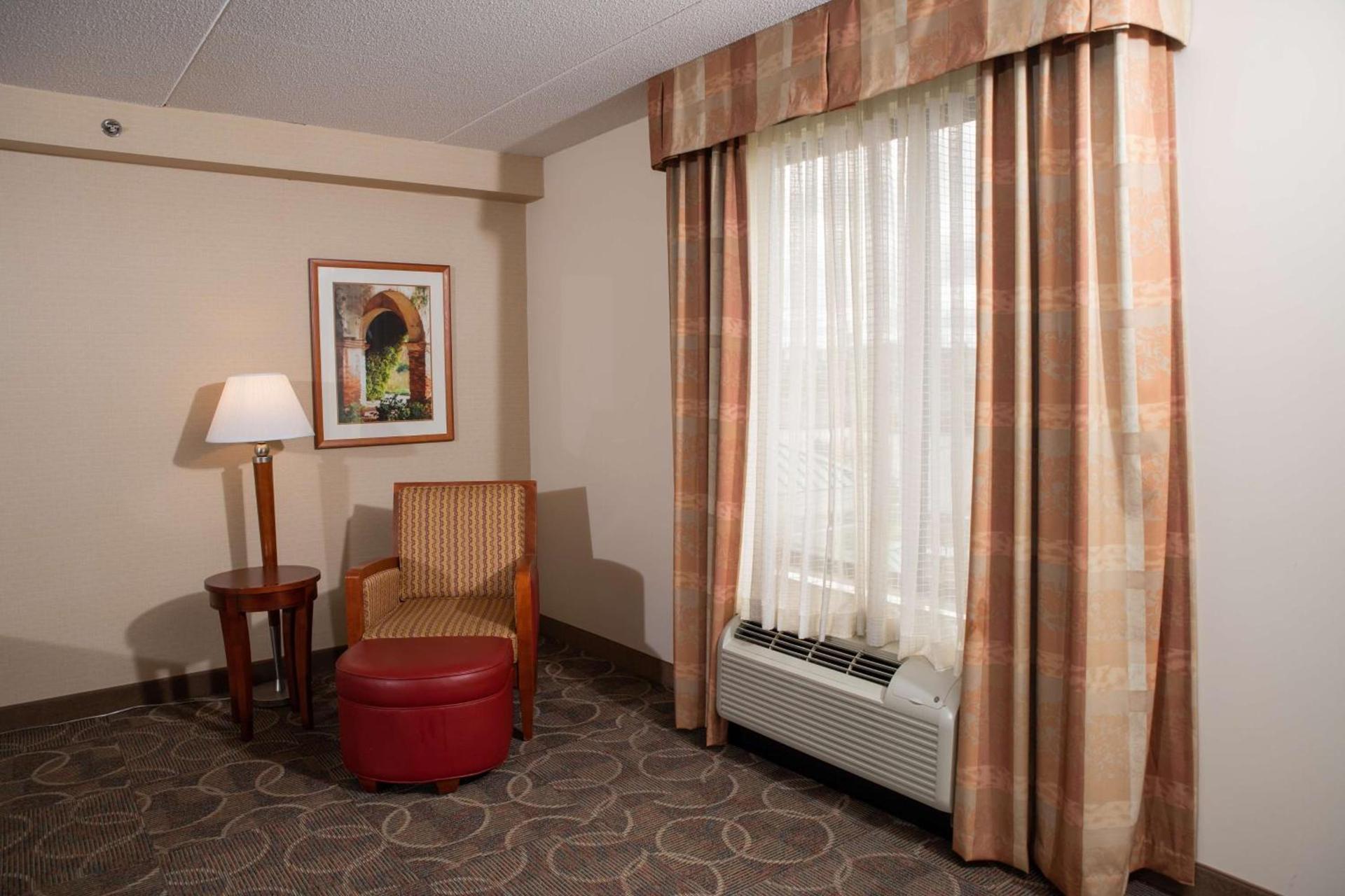 Hilton Garden Inn Erie photo 17