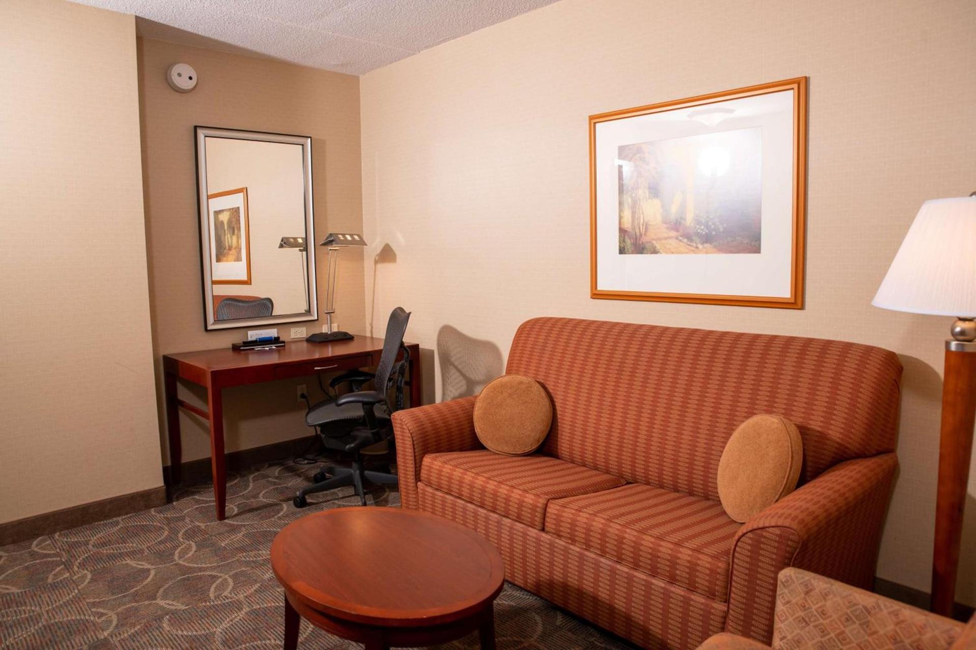 Hilton Garden Inn Erie photo 23