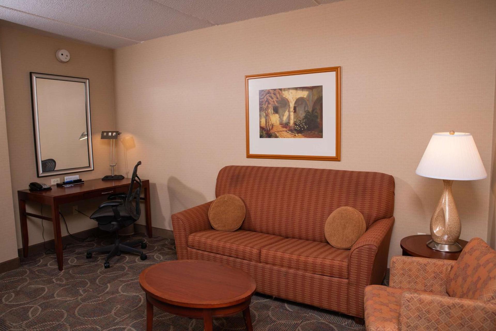 Hilton Garden Inn Erie photo 22