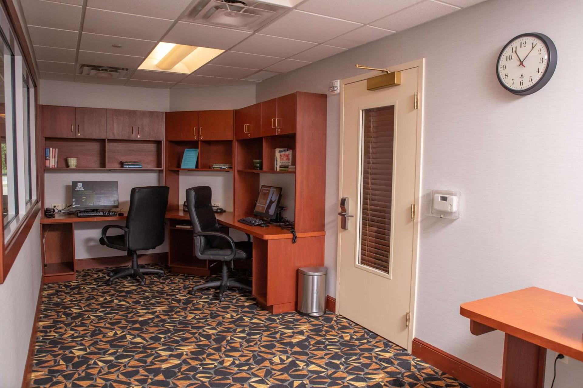 Hilton Garden Inn Erie photo 24