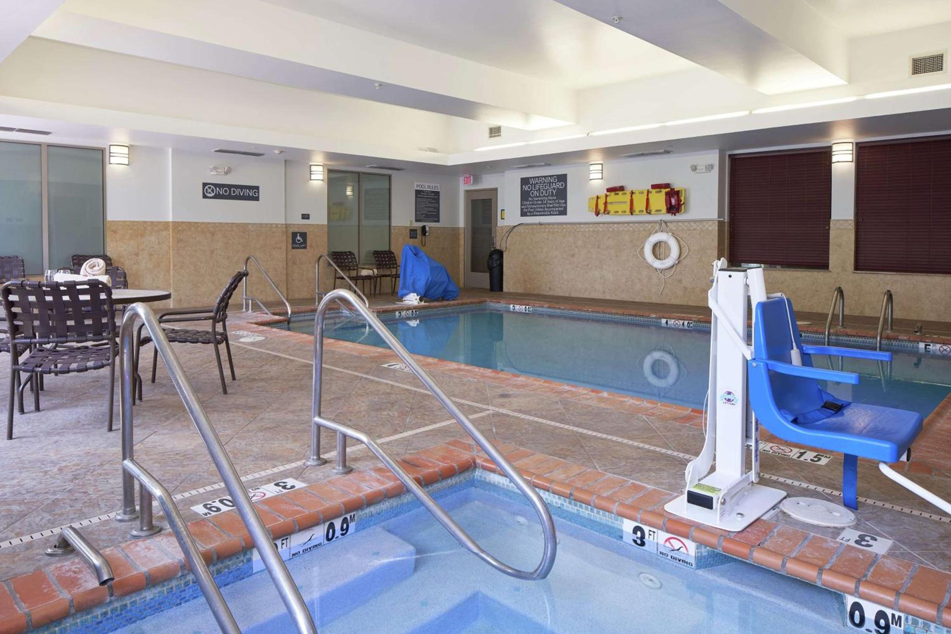 Hilton Garden Inn Evansville photo 11