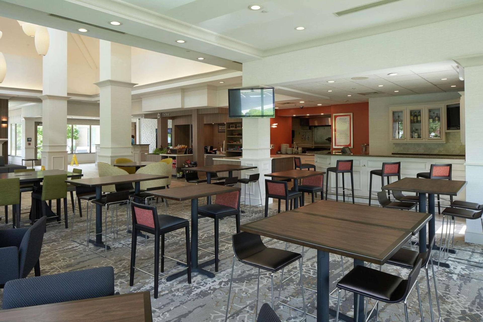 Hilton Garden Inn Evansville photo 18