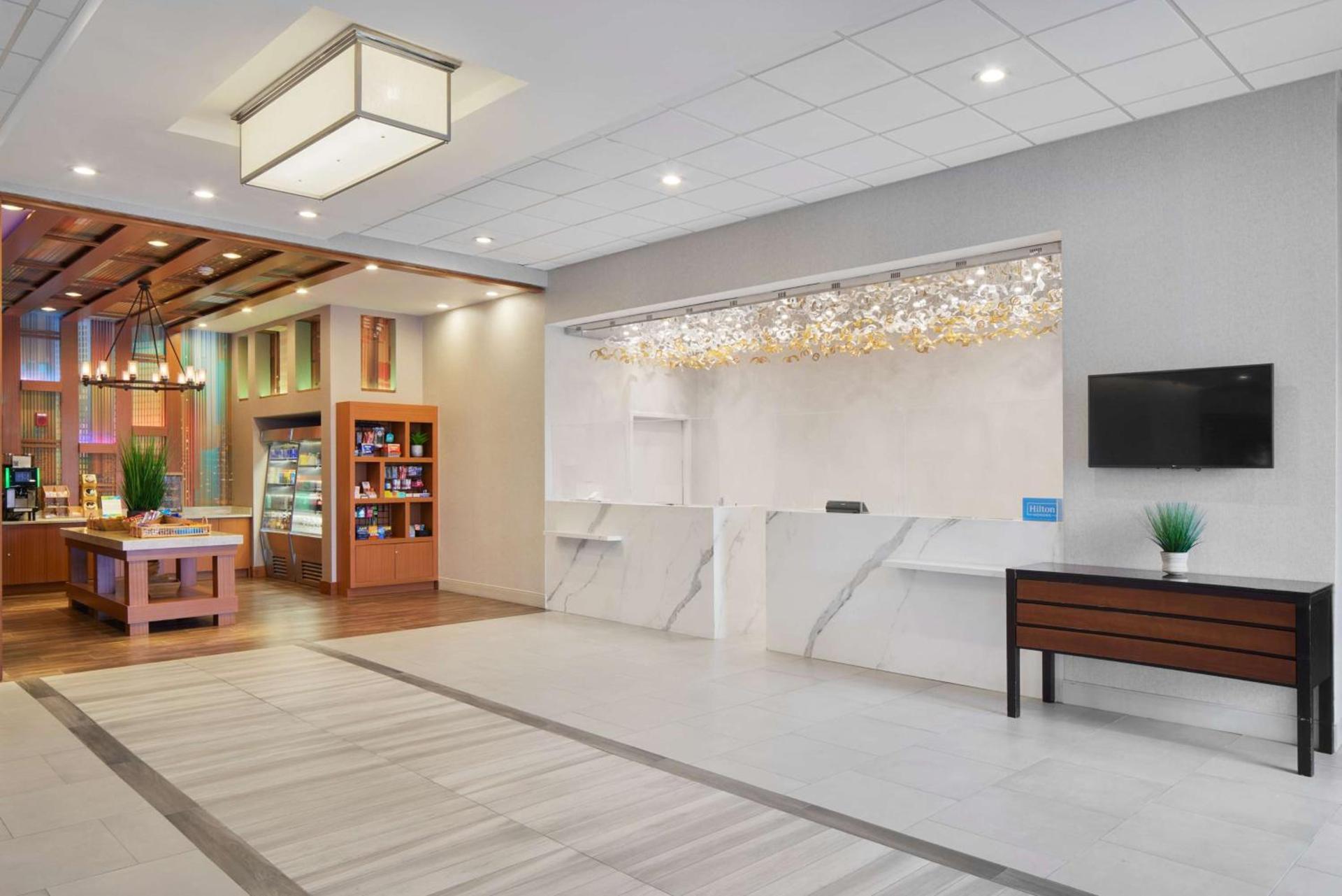 Hilton Hasbrouck Heights-Meadowlands photo 9