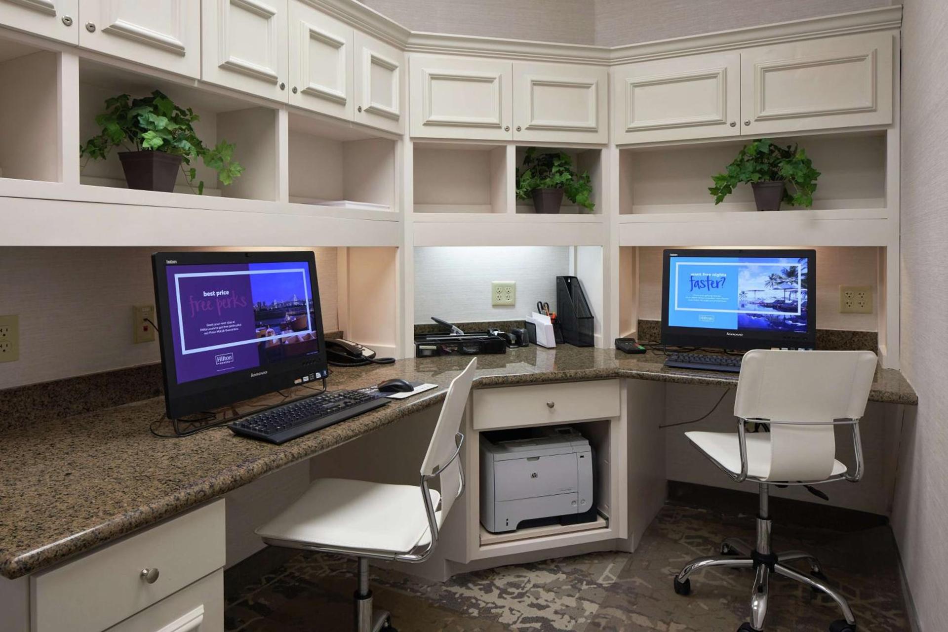 Hilton Garden Inn Evansville photo 53