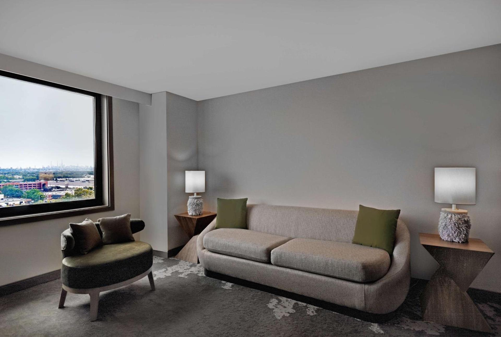 Hilton Hasbrouck Heights-Meadowlands photo 30