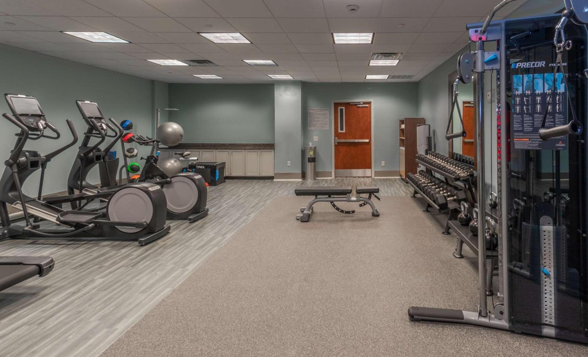 DoubleTree by Hilton New Bern - Riverfront photo 10