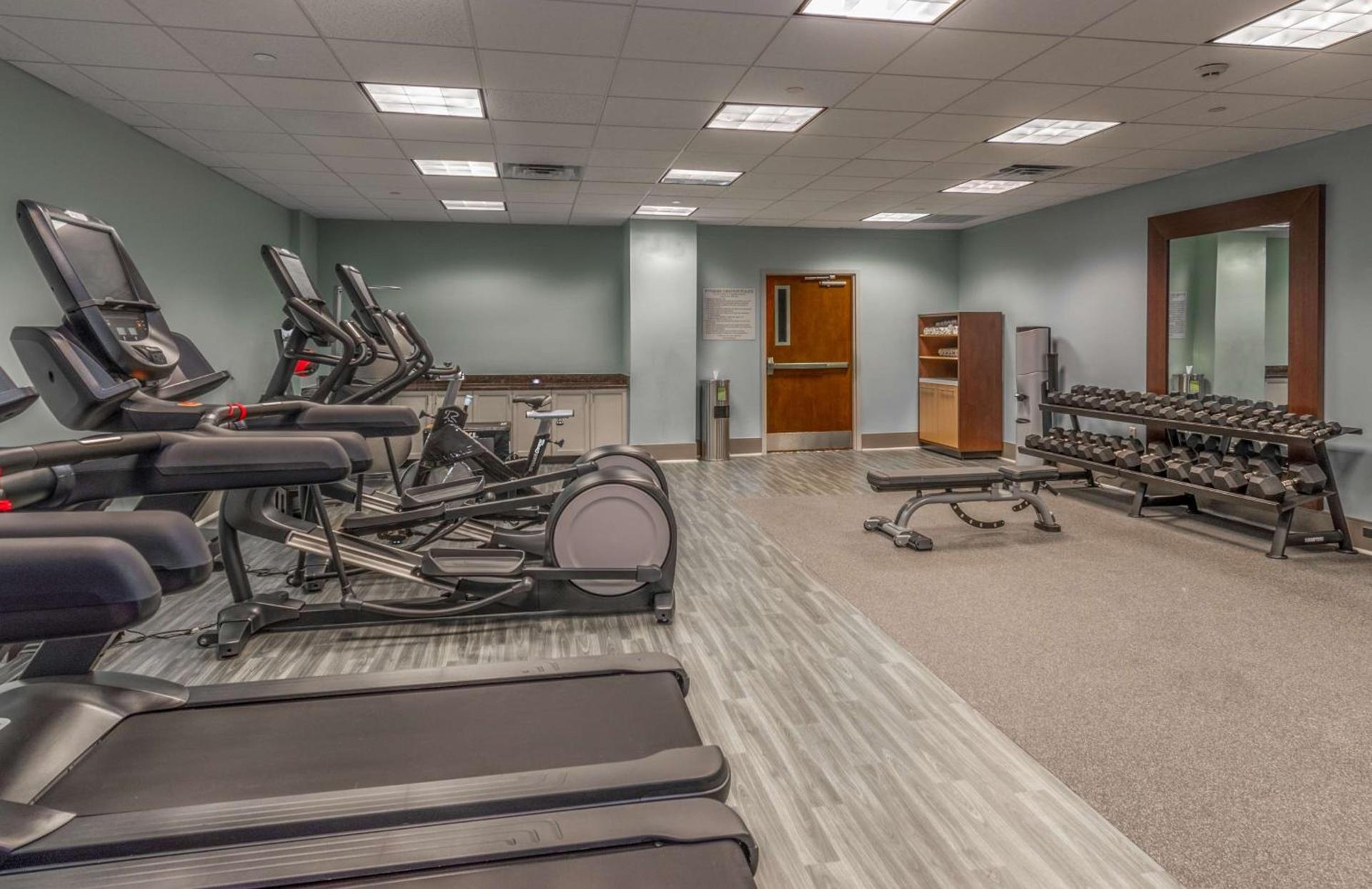 DoubleTree by Hilton New Bern - Riverfront photo 11