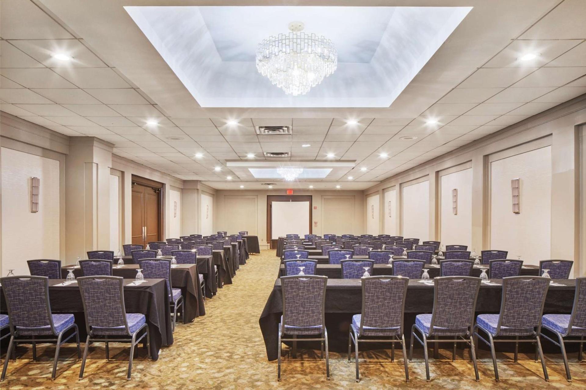 Hilton Hasbrouck Heights-Meadowlands photo 43