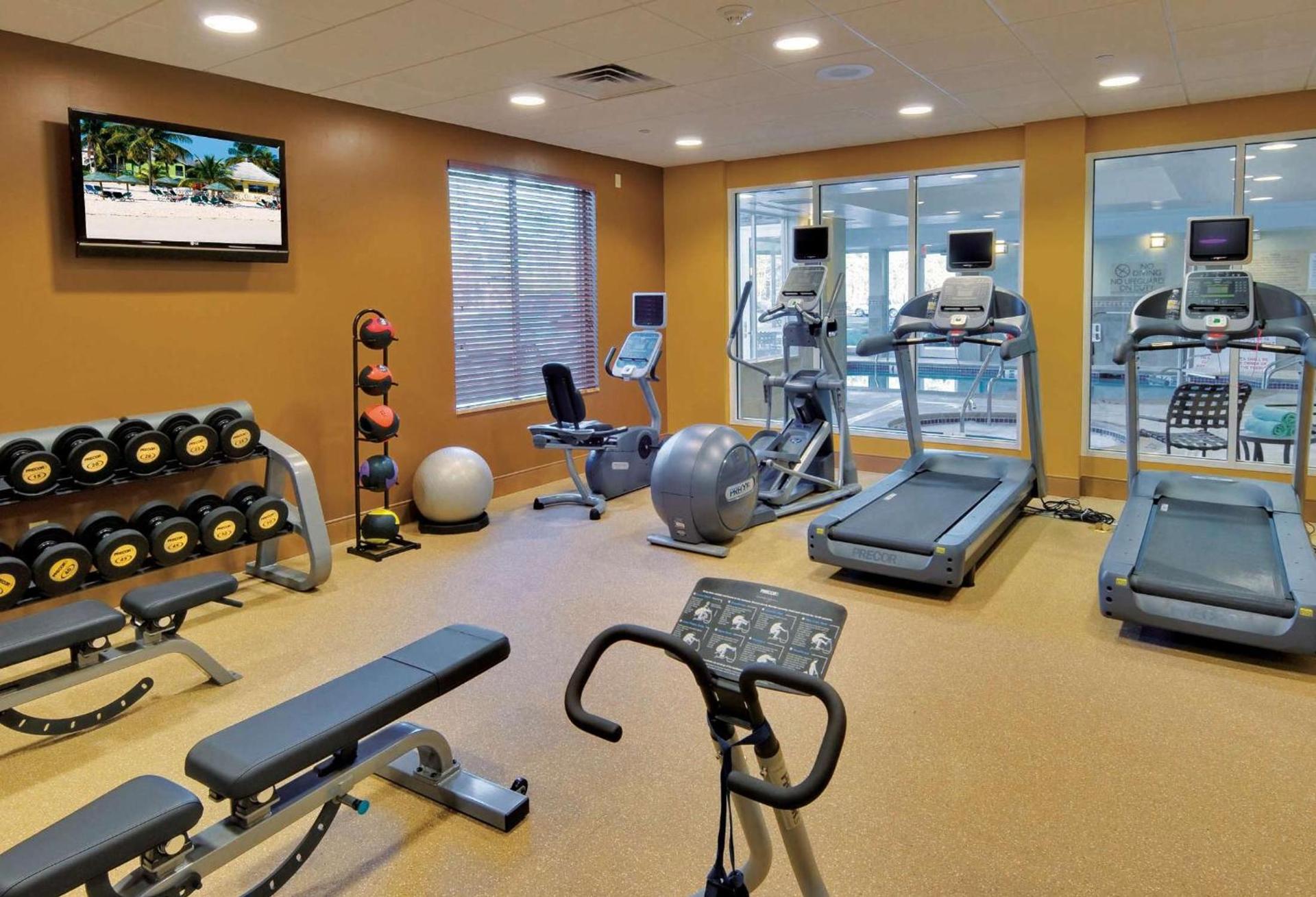 Hilton Garden Inn Lakewood photo 17