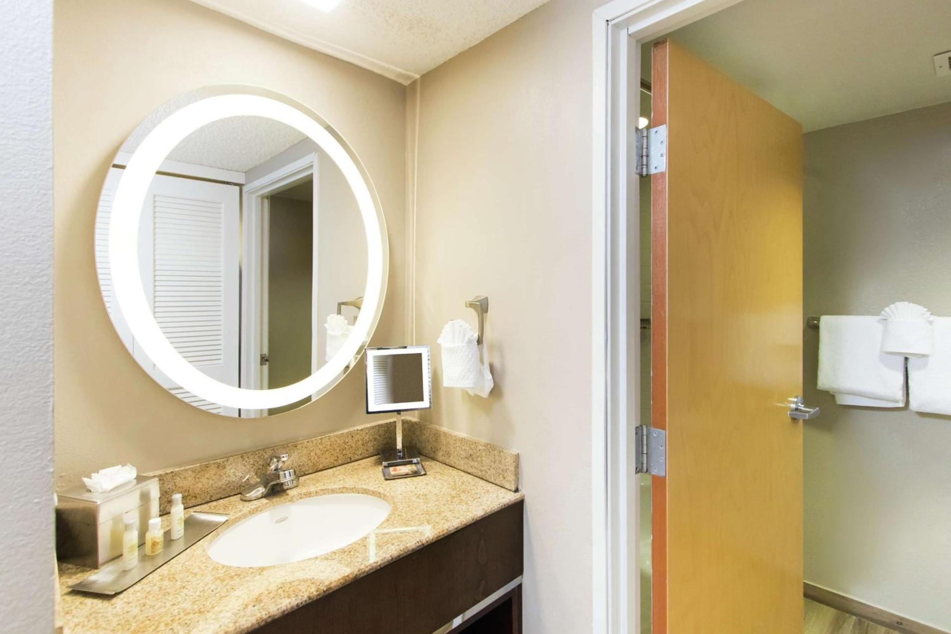 DoubleTree by Hilton Grand Key Resort photo 35