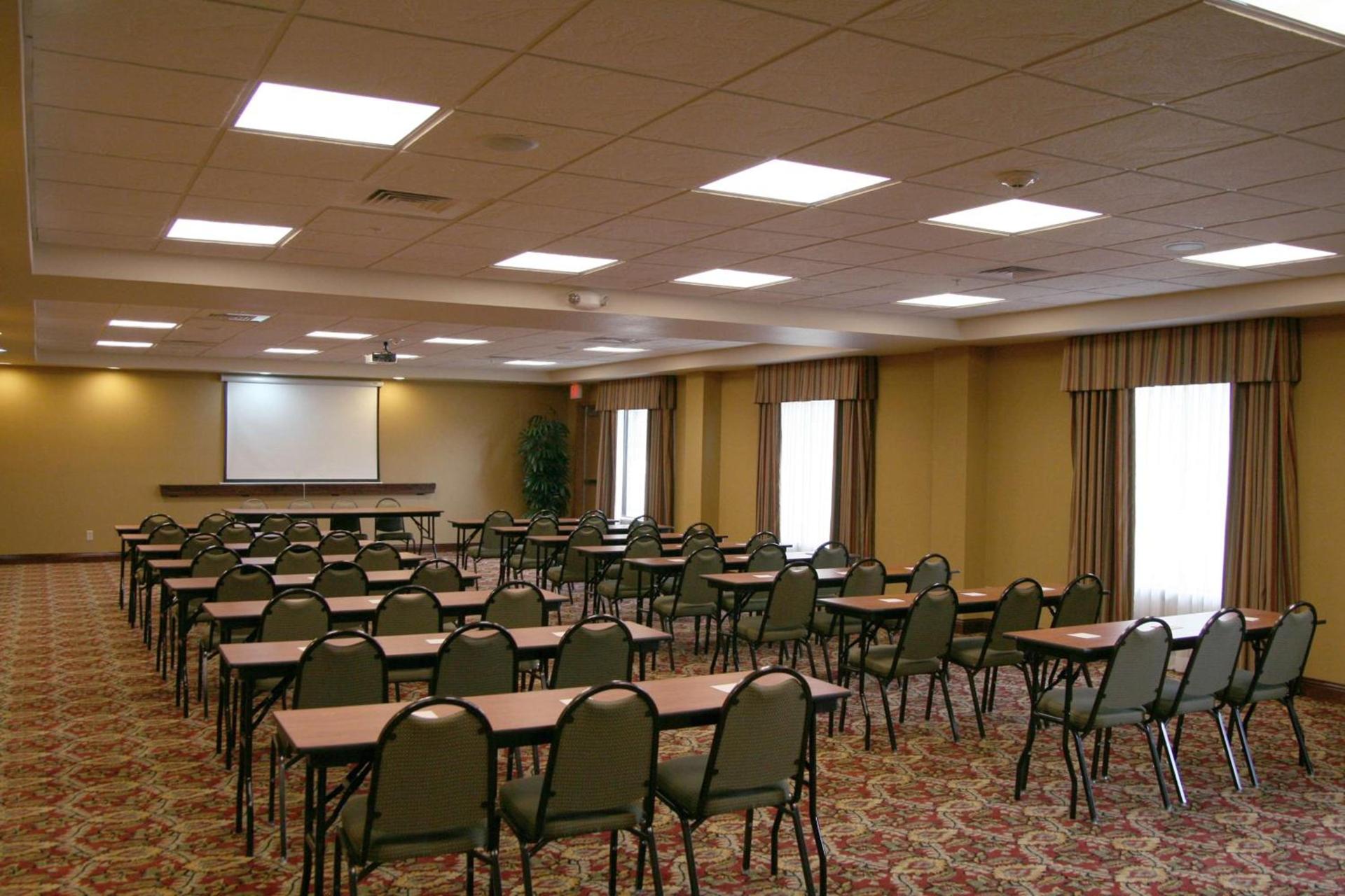 Hampton Inn & Suites Fredericksburg photo 28