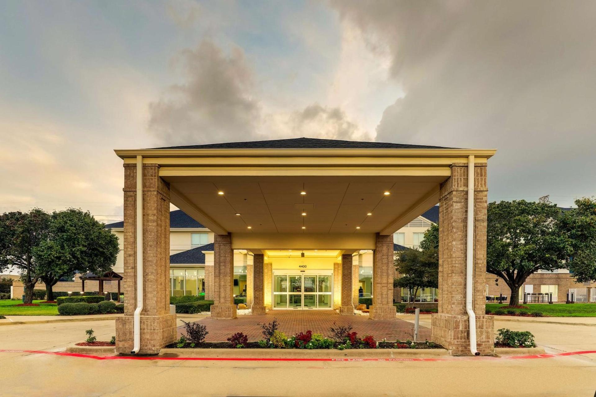 Hilton Garden Inn Fort Worth/Fossil Creek photo 11