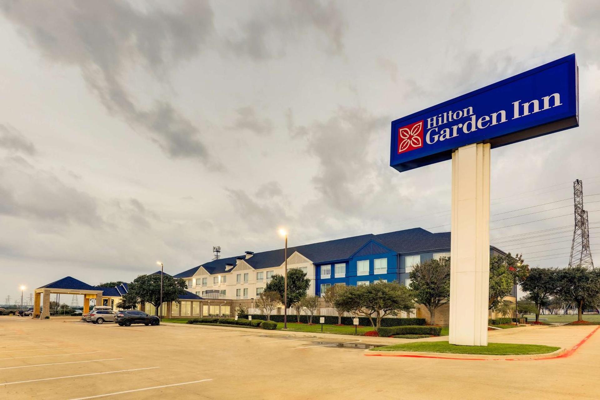 Hilton Garden Inn Fort Worth/Fossil Creek photo 16