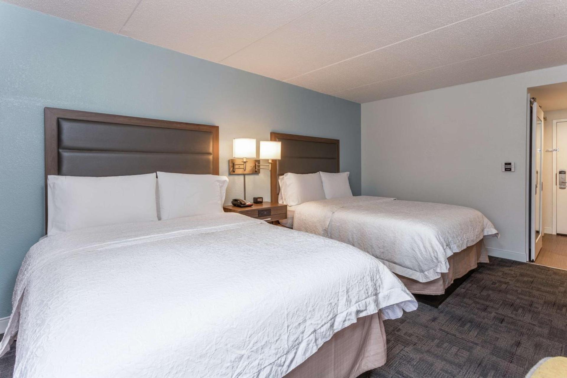 Hampton Inn Groton/Mystic photo 19