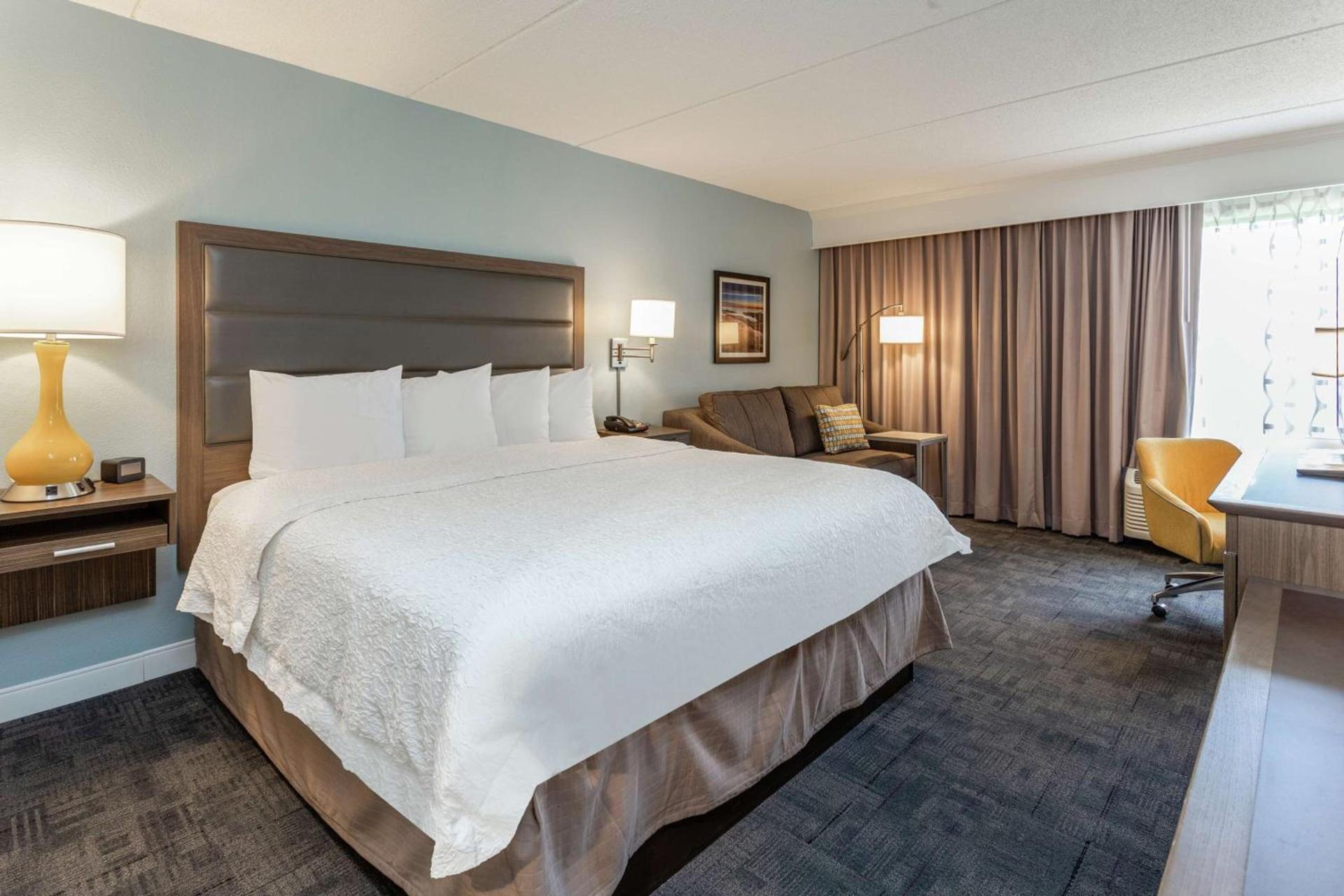 Hampton Inn Groton/Mystic photo 24