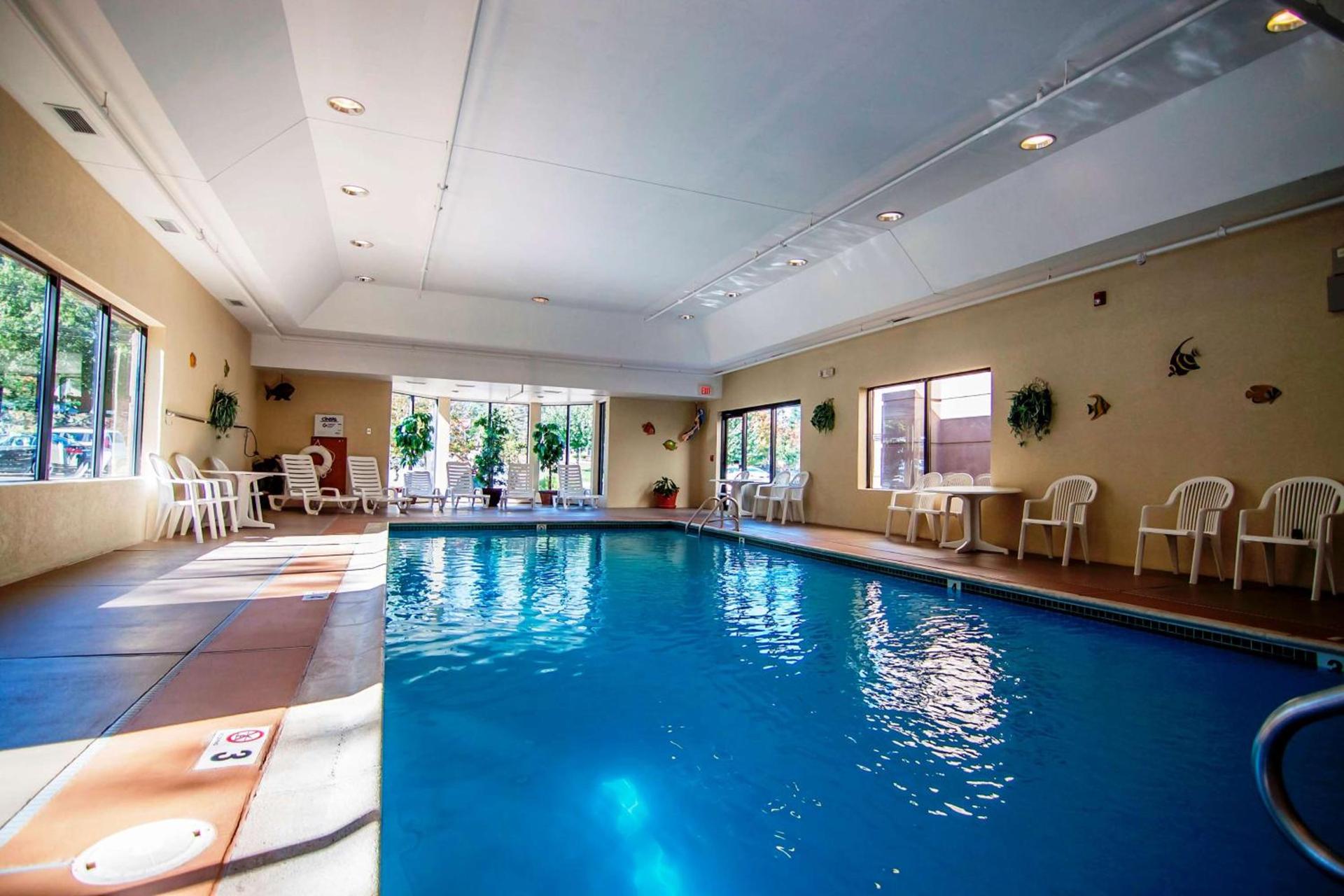 Hampton Inn Groton/Mystic photo 29