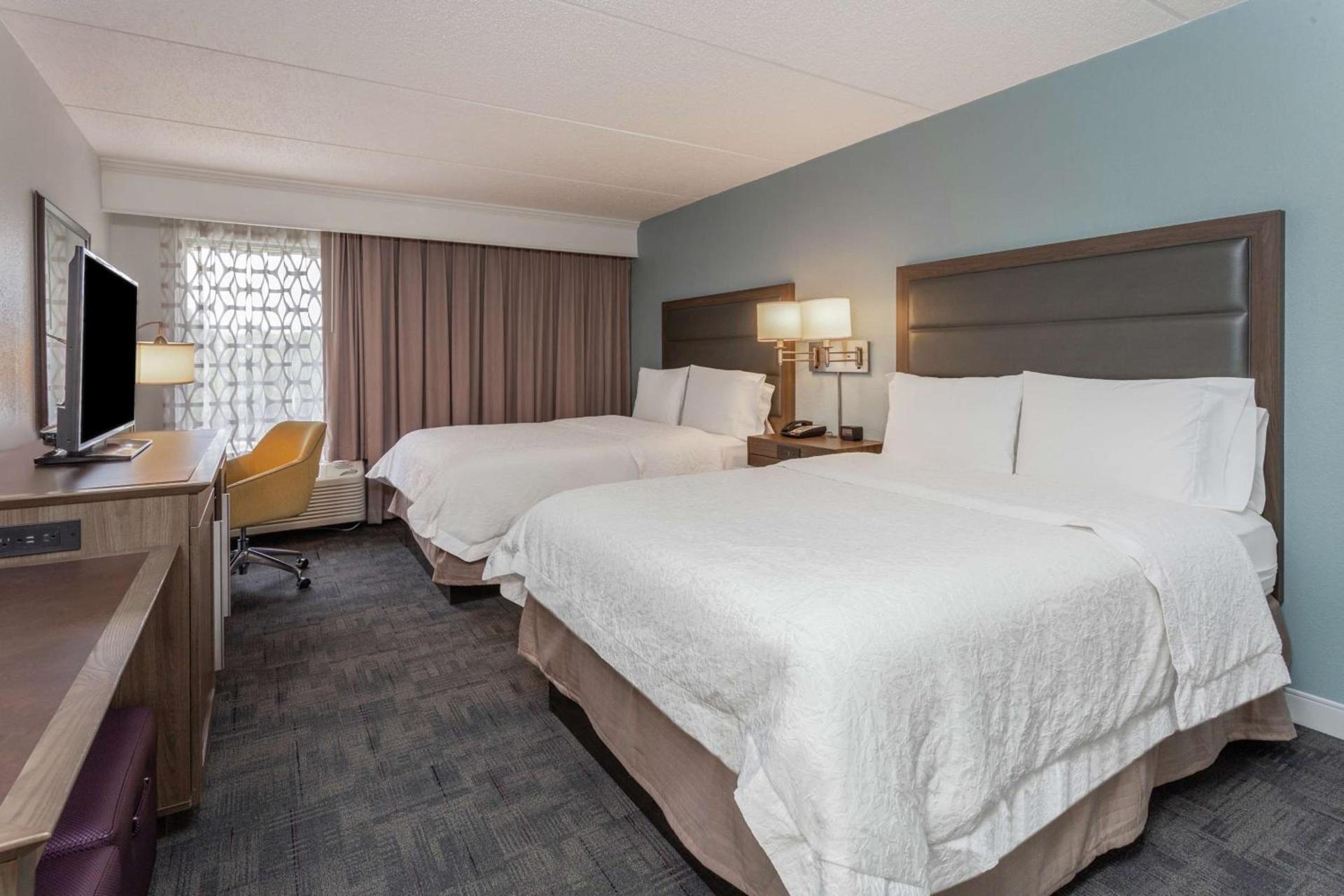 Hampton Inn Groton/Mystic photo 42