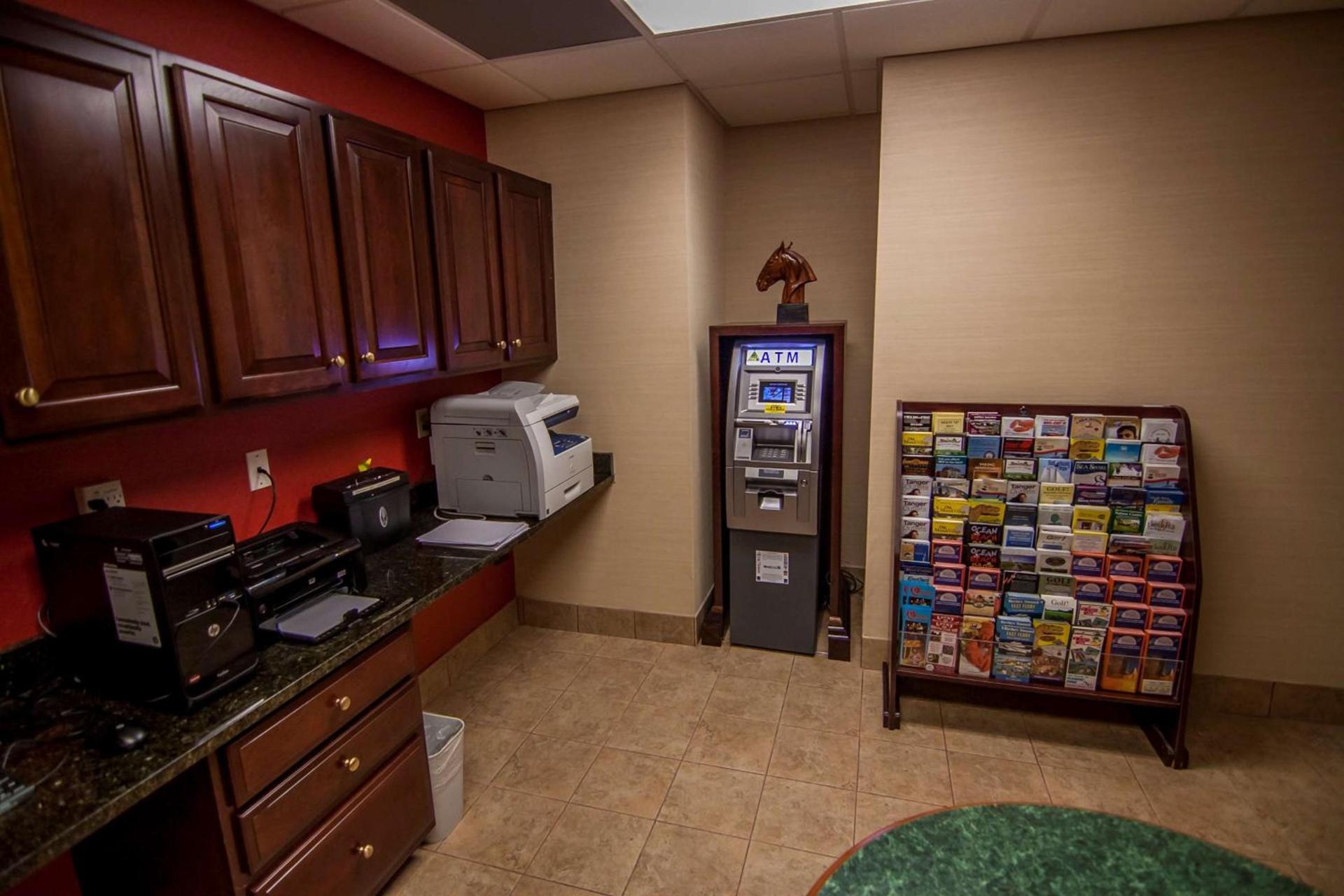 Hampton Inn Groton/Mystic photo 44