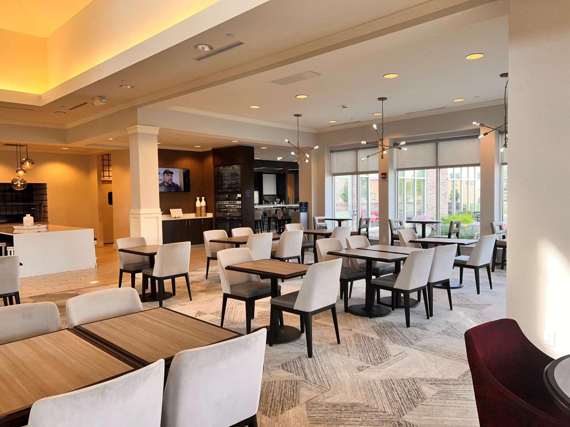 Hilton Garden Inn Great Falls photo 6