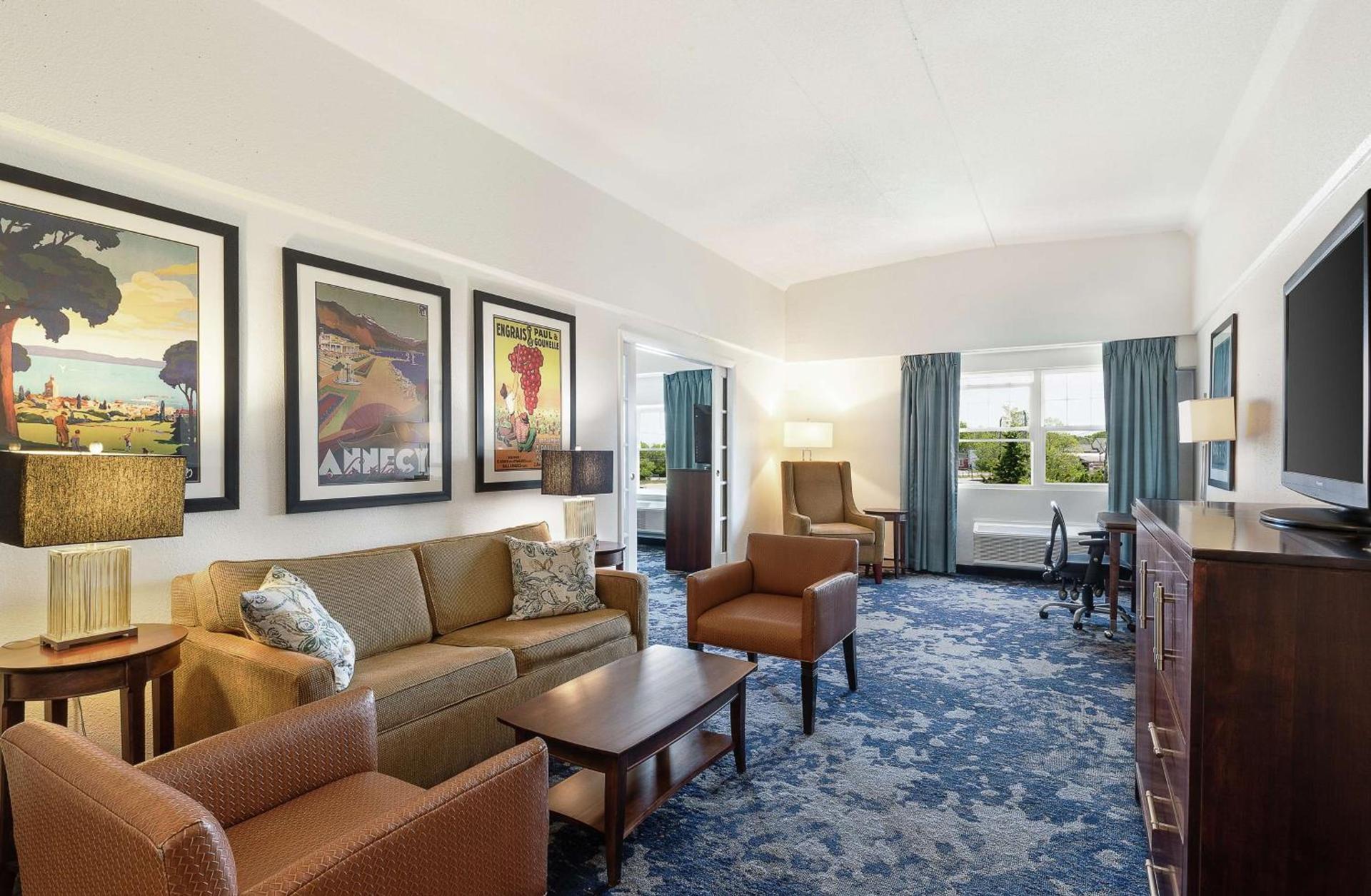 DoubleTree by Hilton Cape Cod - Hyannis photo 39