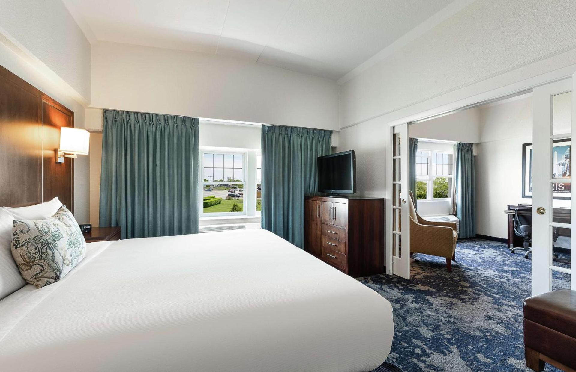 DoubleTree by Hilton Cape Cod - Hyannis photo 49