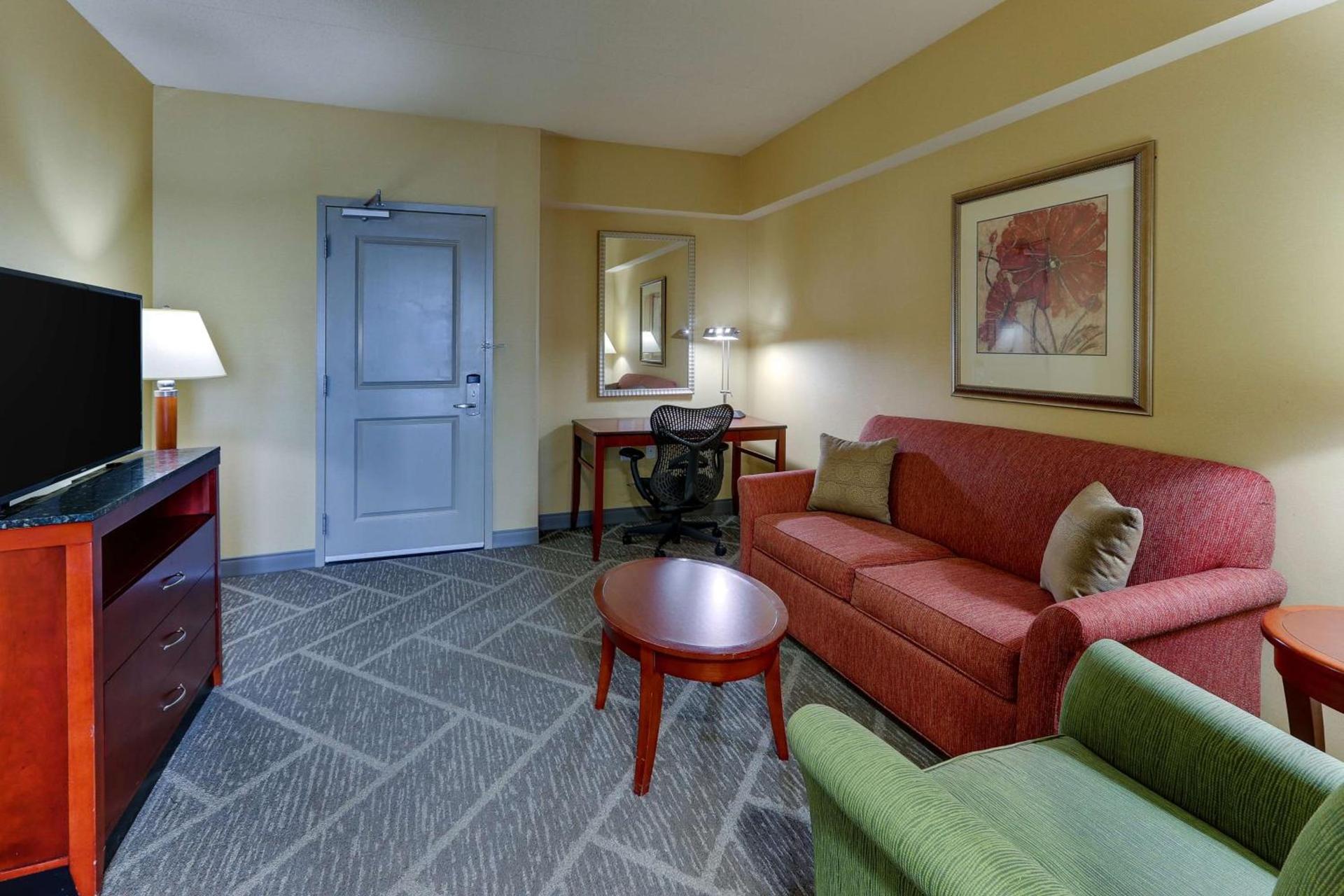 Hilton Garden Inn Indianapolis Airport photo 36