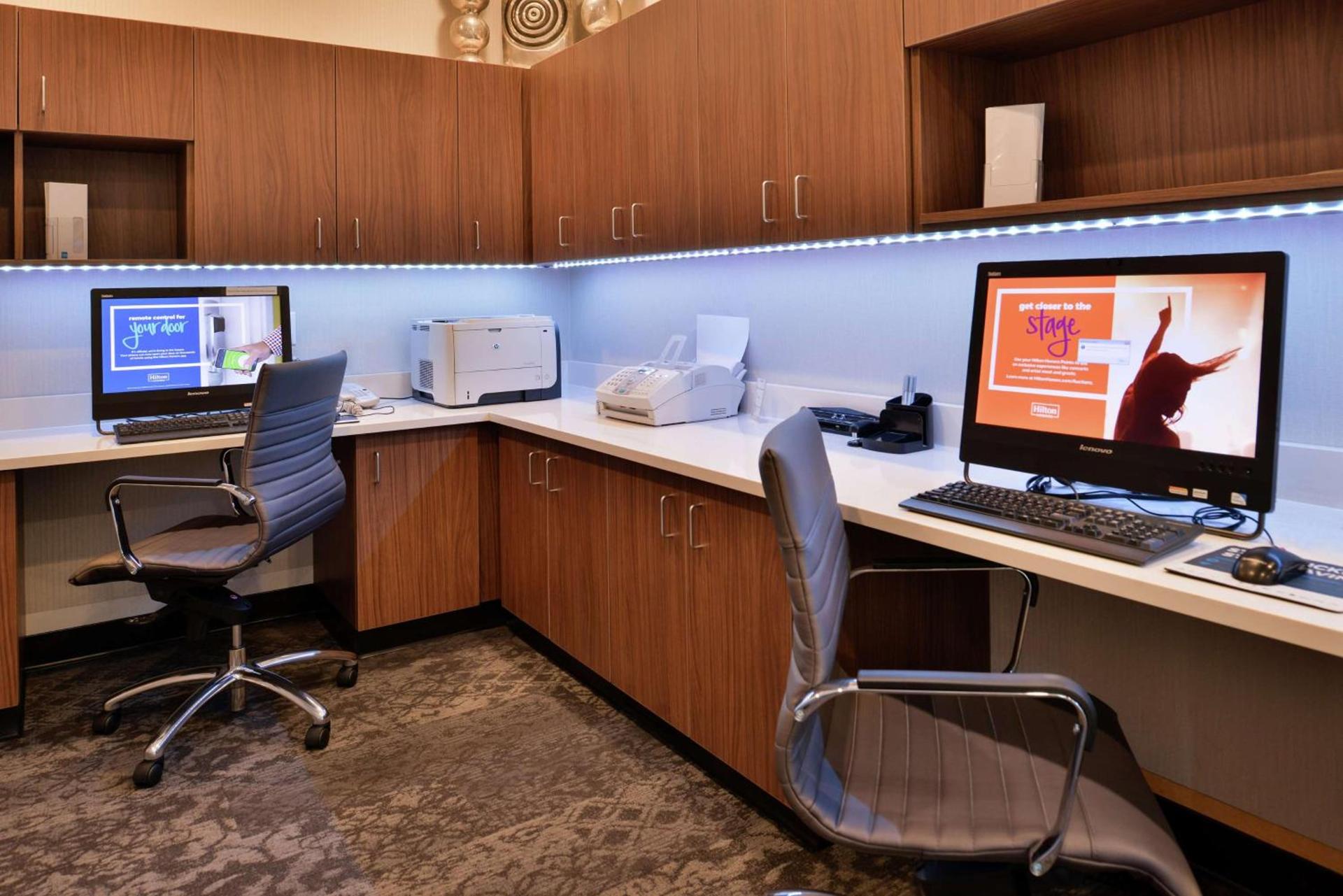 Hilton Garden Inn Terre Haute photo 64