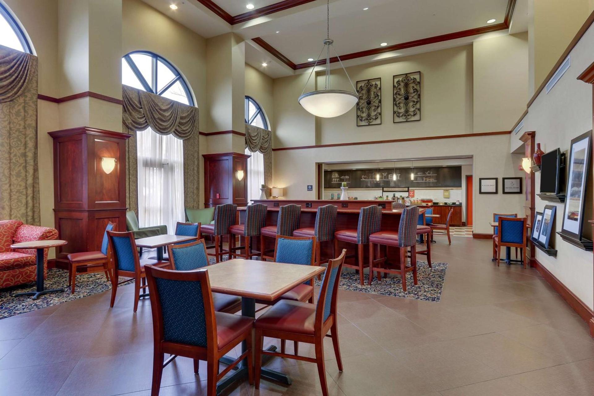 Hampton Inn & Suites Indianapolis-Airport photo 10