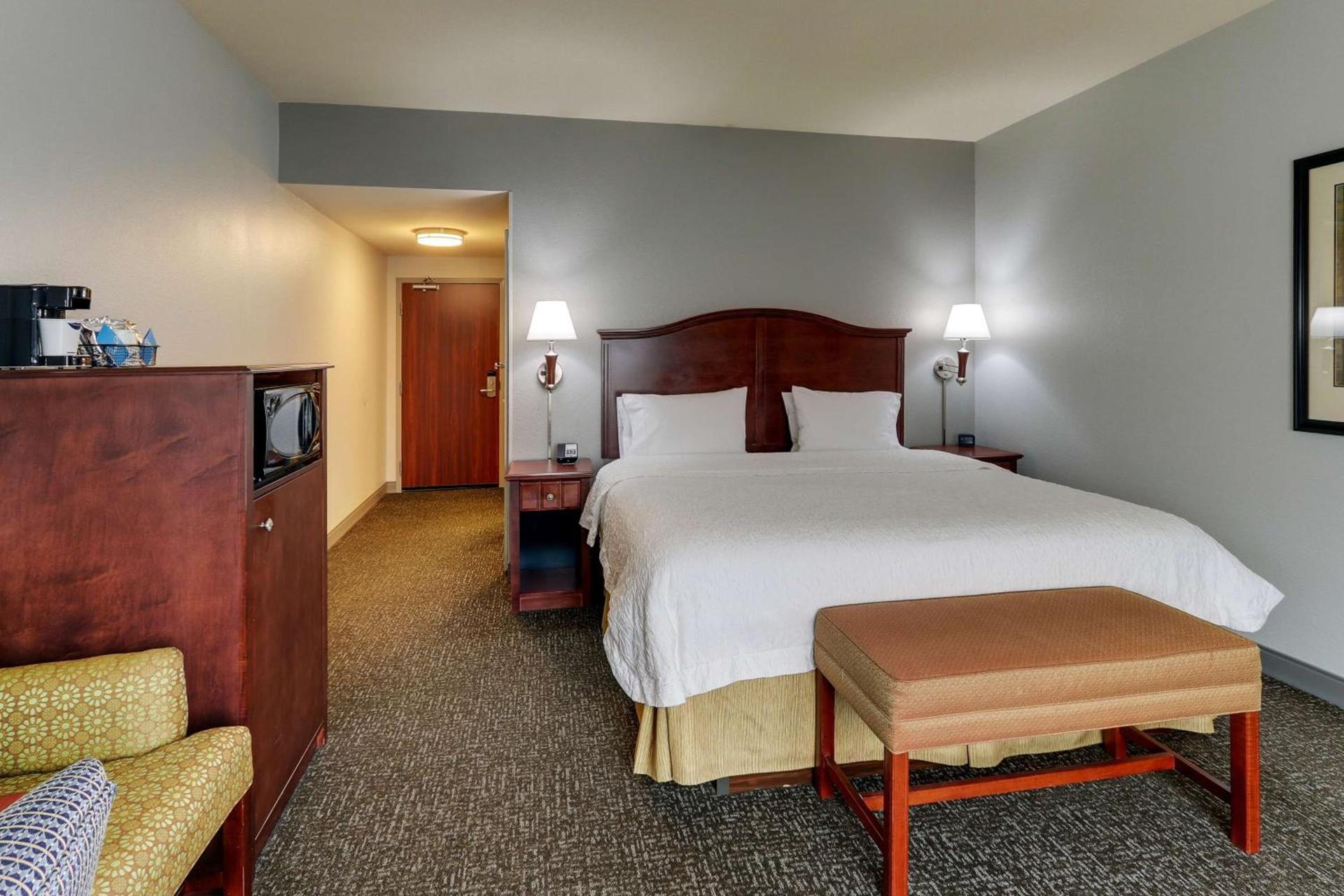 Hampton Inn & Suites Indianapolis-Airport photo 22