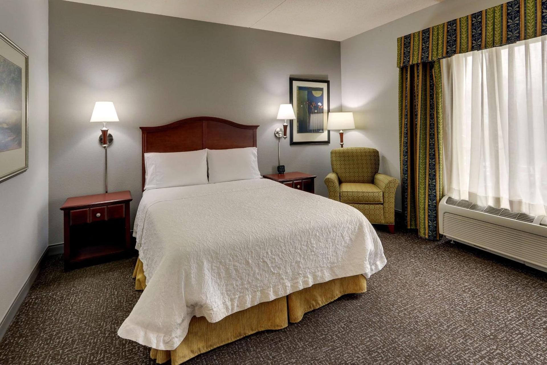 Hampton Inn & Suites Indianapolis-Airport photo 31