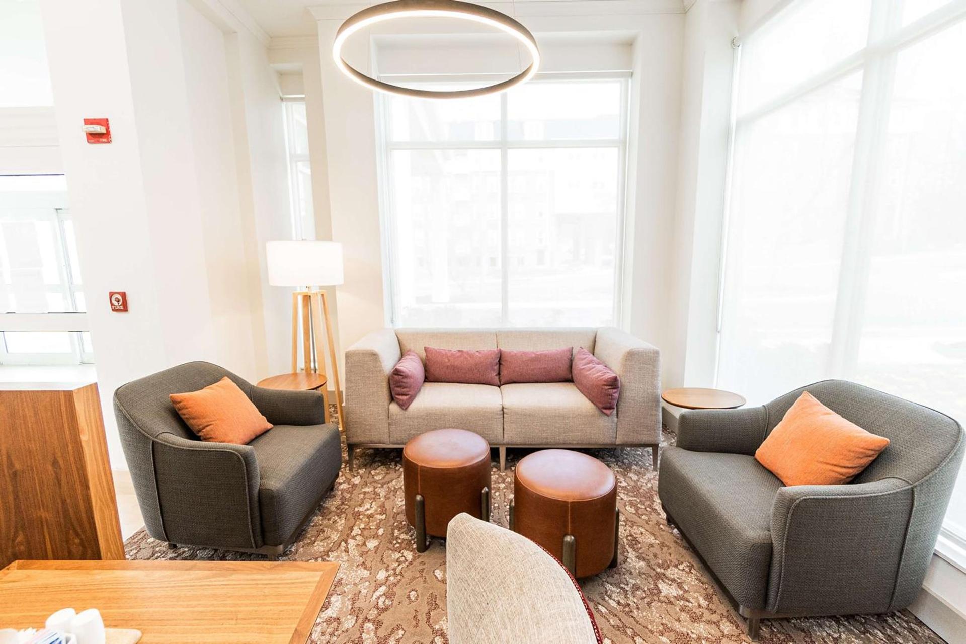 Hilton Garden Inn Fairfax photo 12