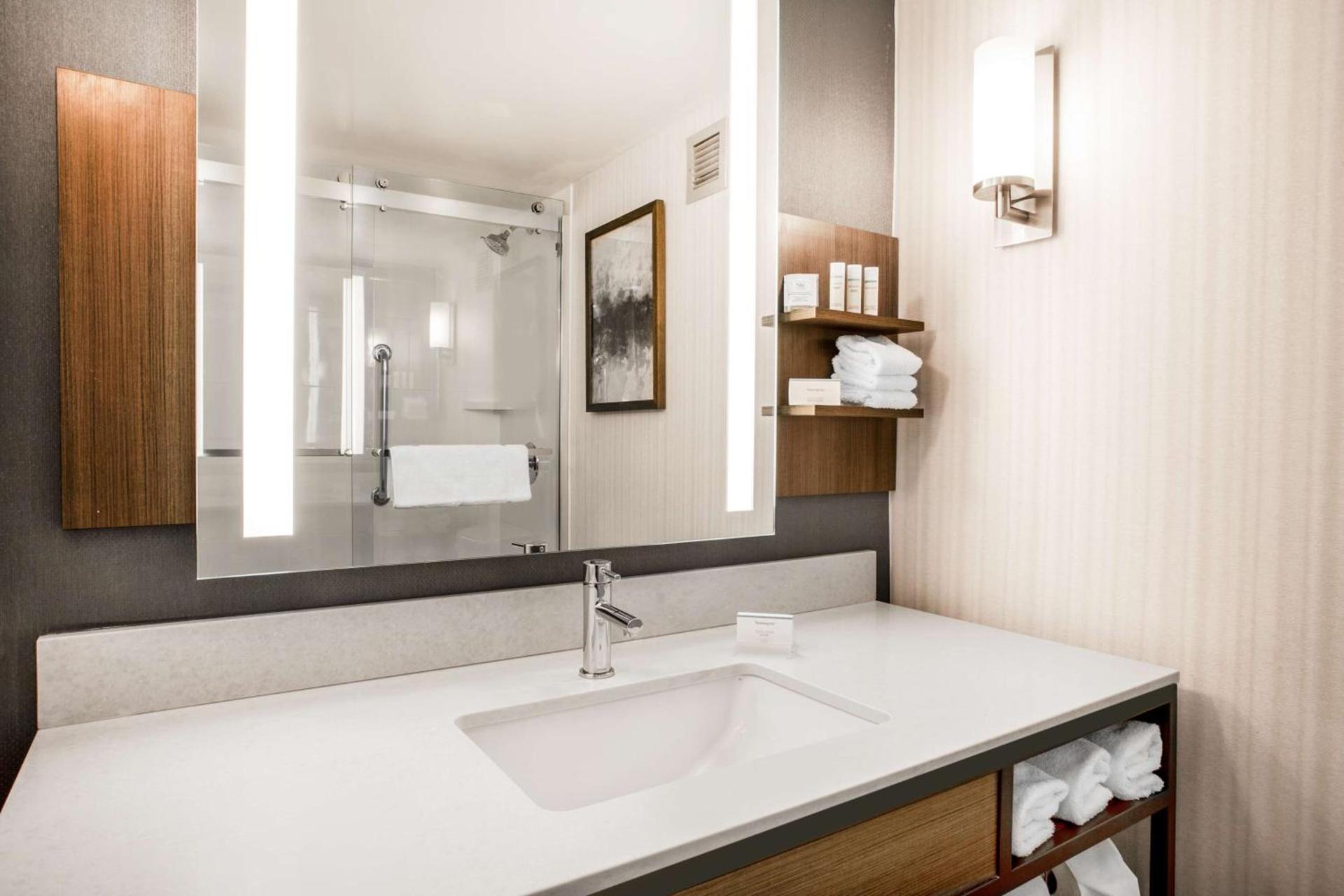 Hilton Garden Inn Islip/MacArthur Airport photo 19