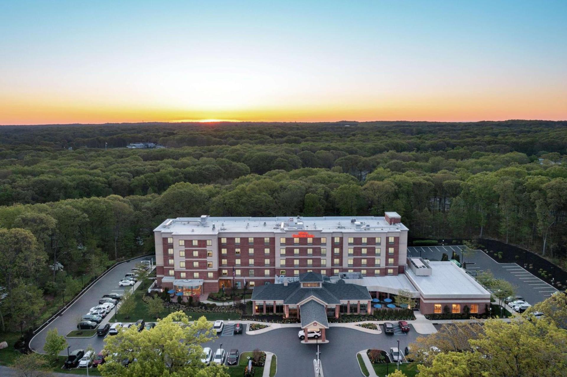 Hilton Garden Inn Stony Brook photo 4