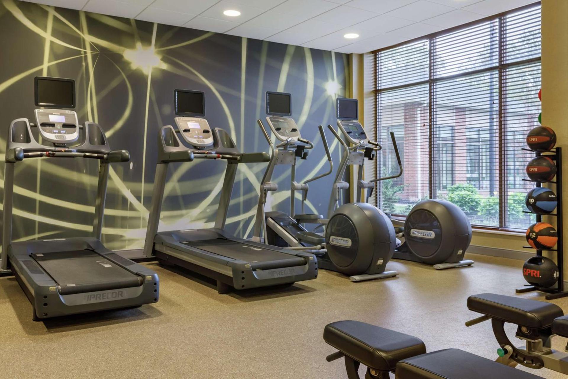 Hilton Garden Inn Stony Brook photo 23